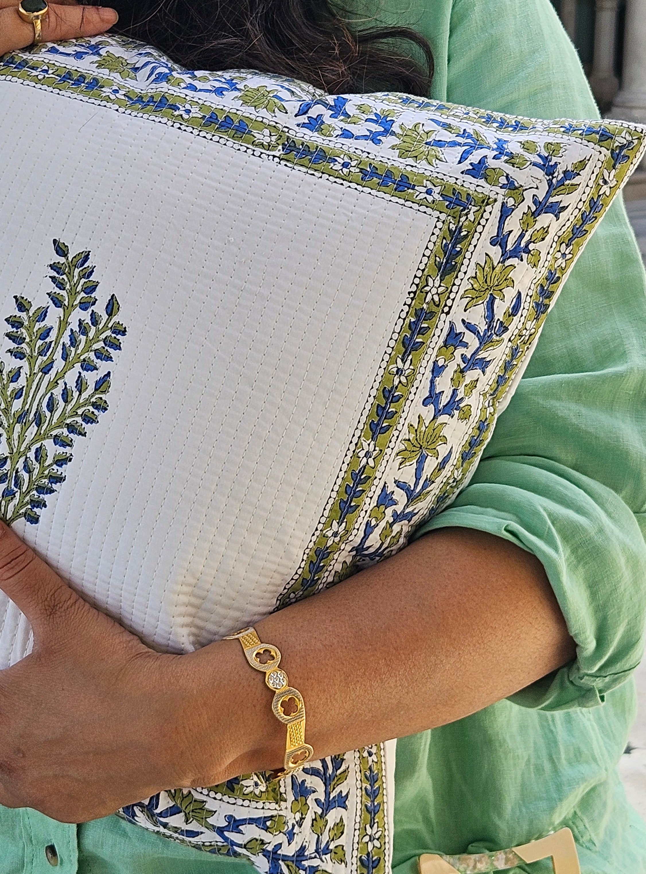 Living: Artistry in Every Corner