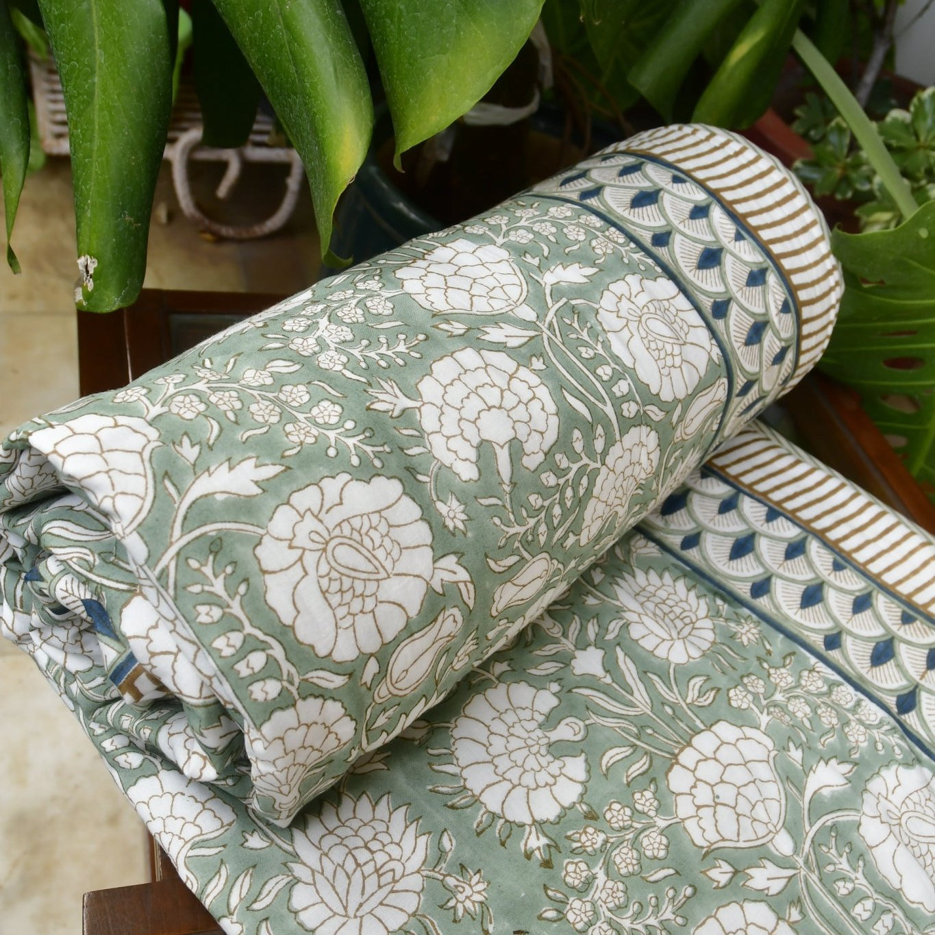 Jaipuri Dohar Handcrafted Premium Bedding - Fabamber Pvt. Ltd