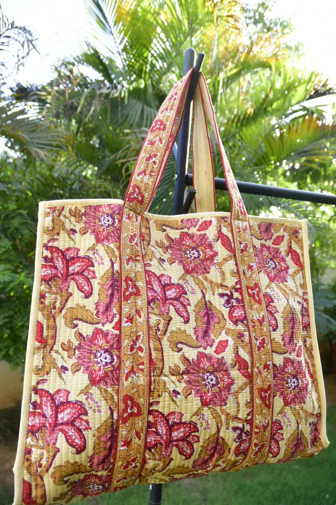 Premium Cream Floral Tote Bag: Hand-Blocked Beauty