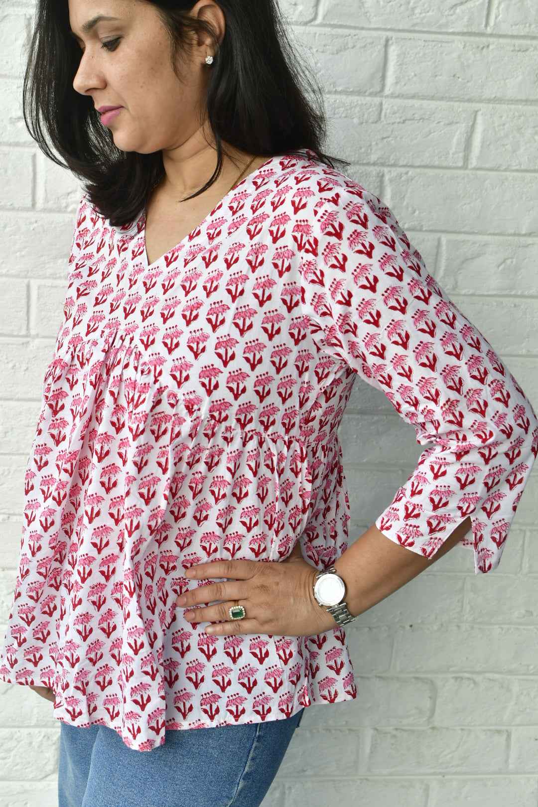 Red Buti White Short Top handblock Office wear