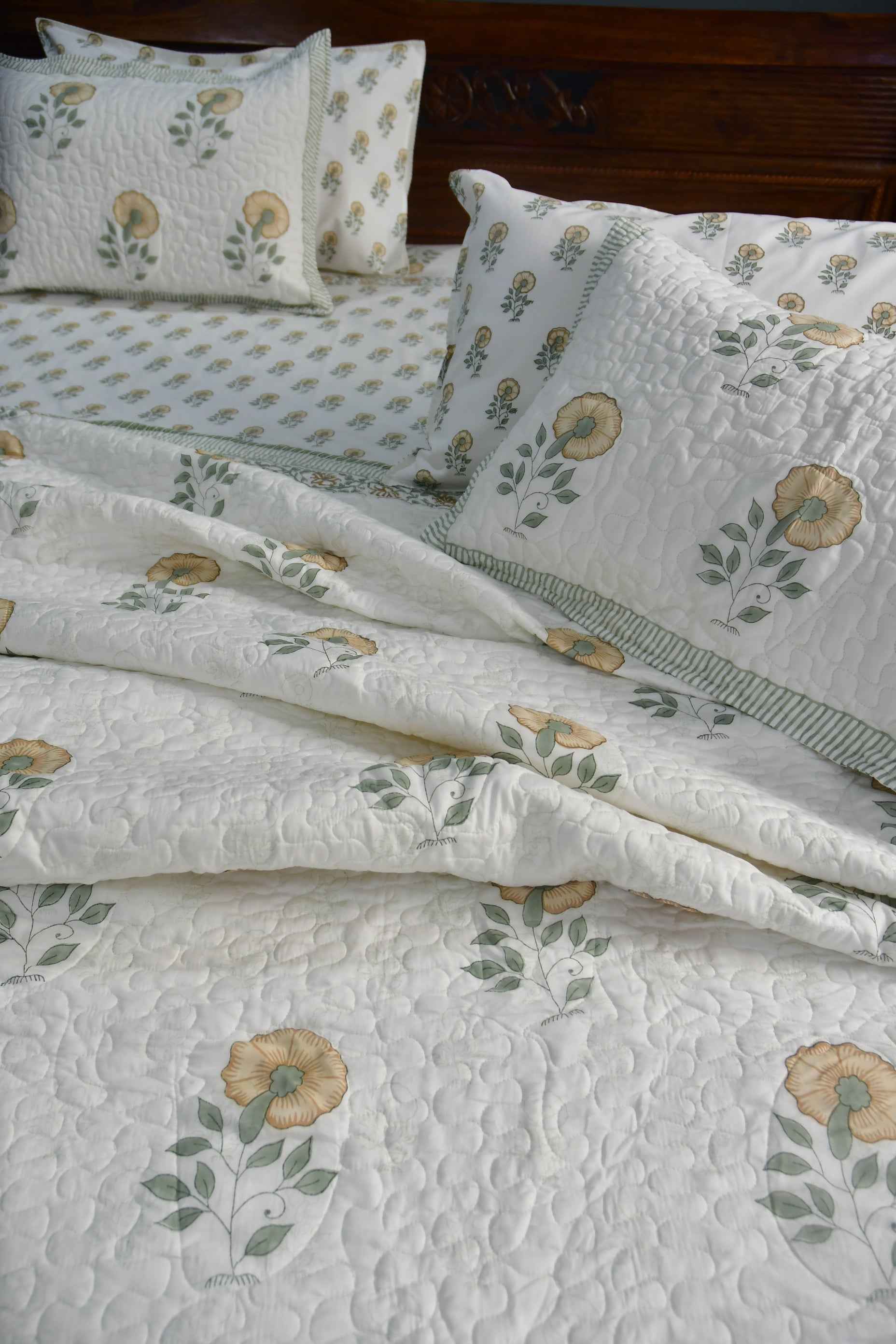 Flower of Hope Bedding set : Handblocked