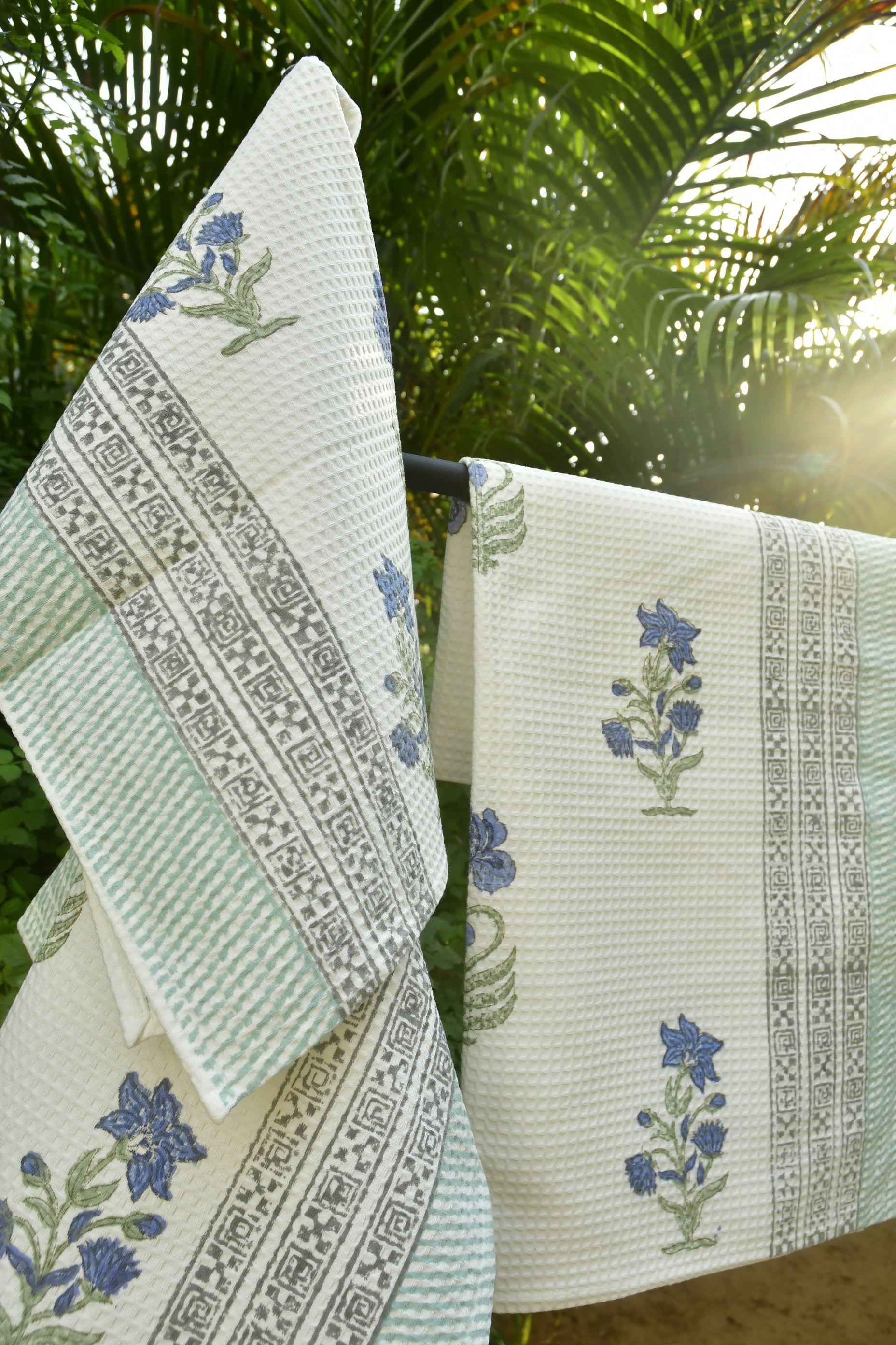 Blue Lily Bath & Hand Towel Set