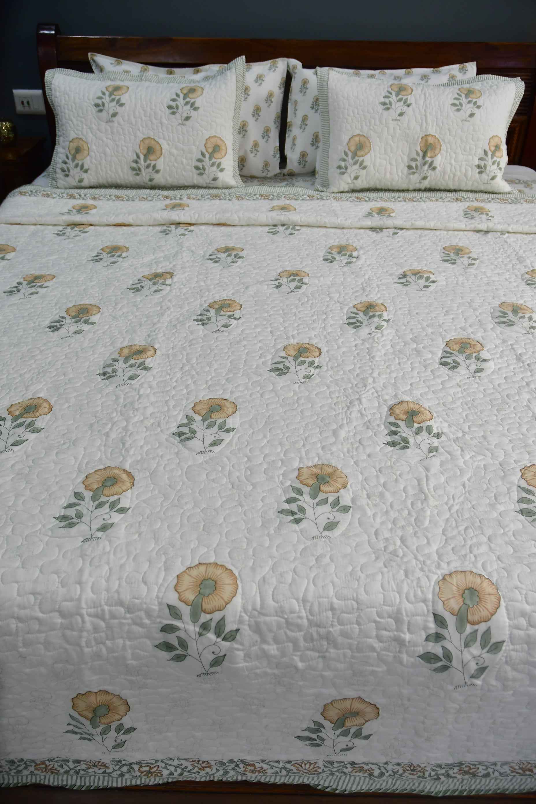 Flower of Hope Bedding set : Handblocked
