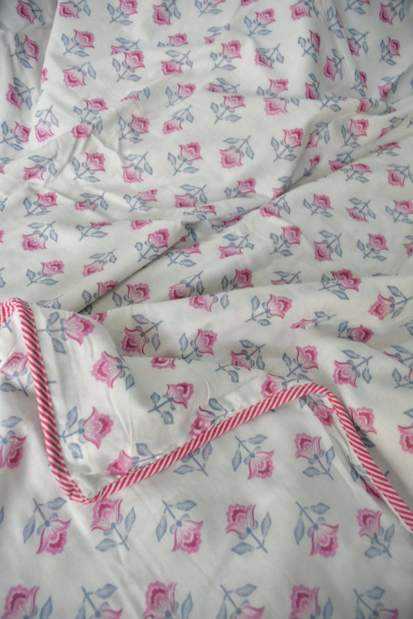 Pastel pink dohar