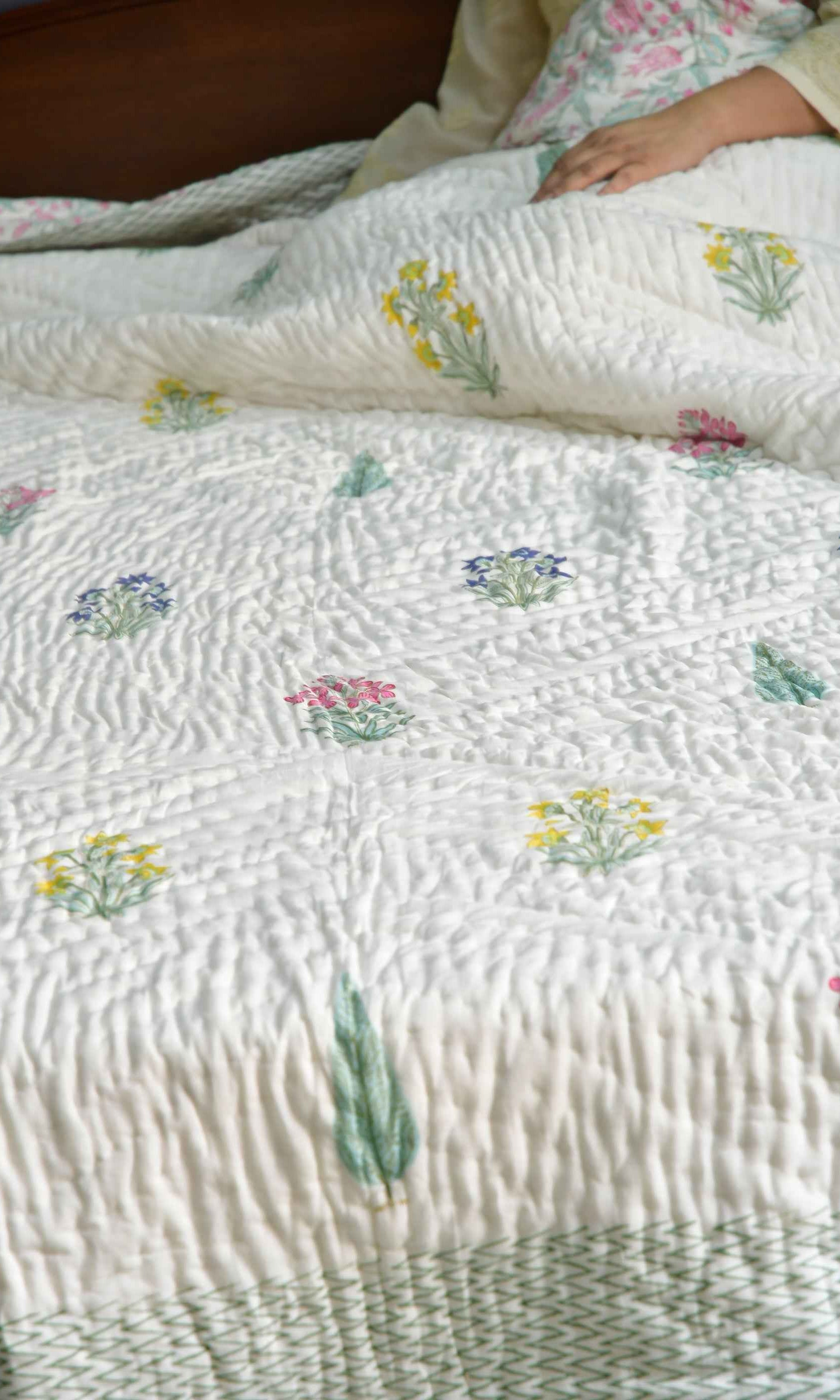 Classic Paanch Buta Quilt / Rajai : Premium Comfort