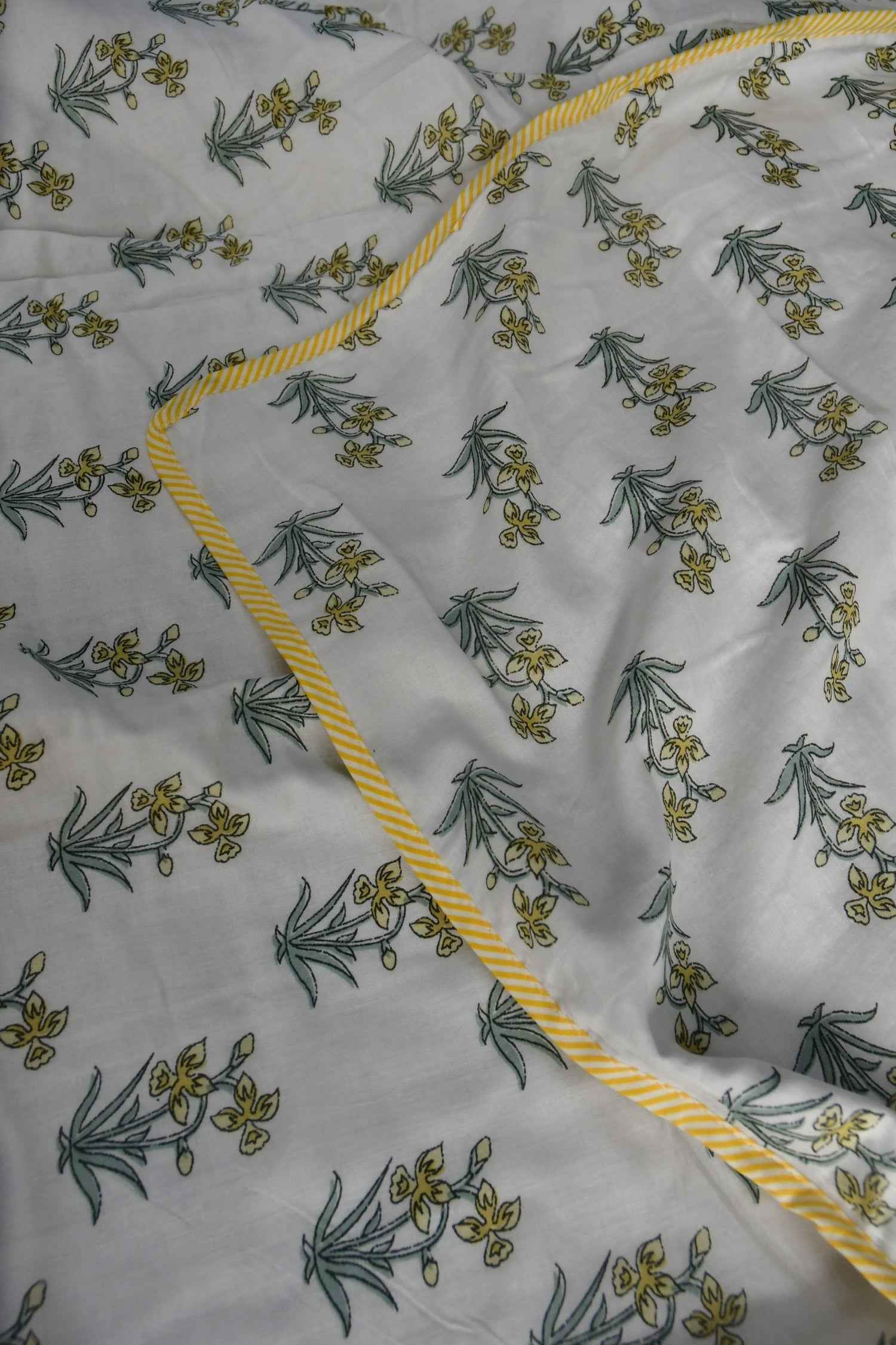 Yellow Buti Mul Mul Dohar : Sunny Delight