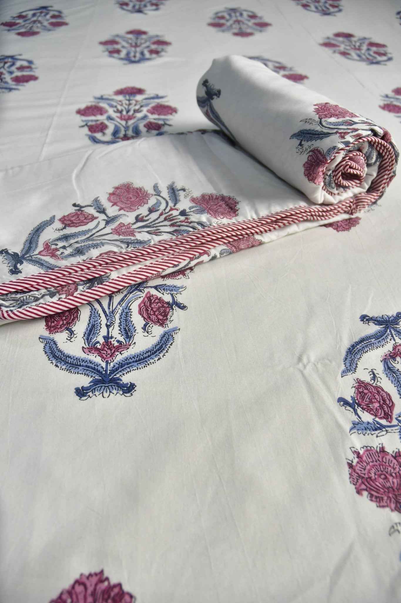 Burnt Pink Buta Dohar Cotton Bedding Set