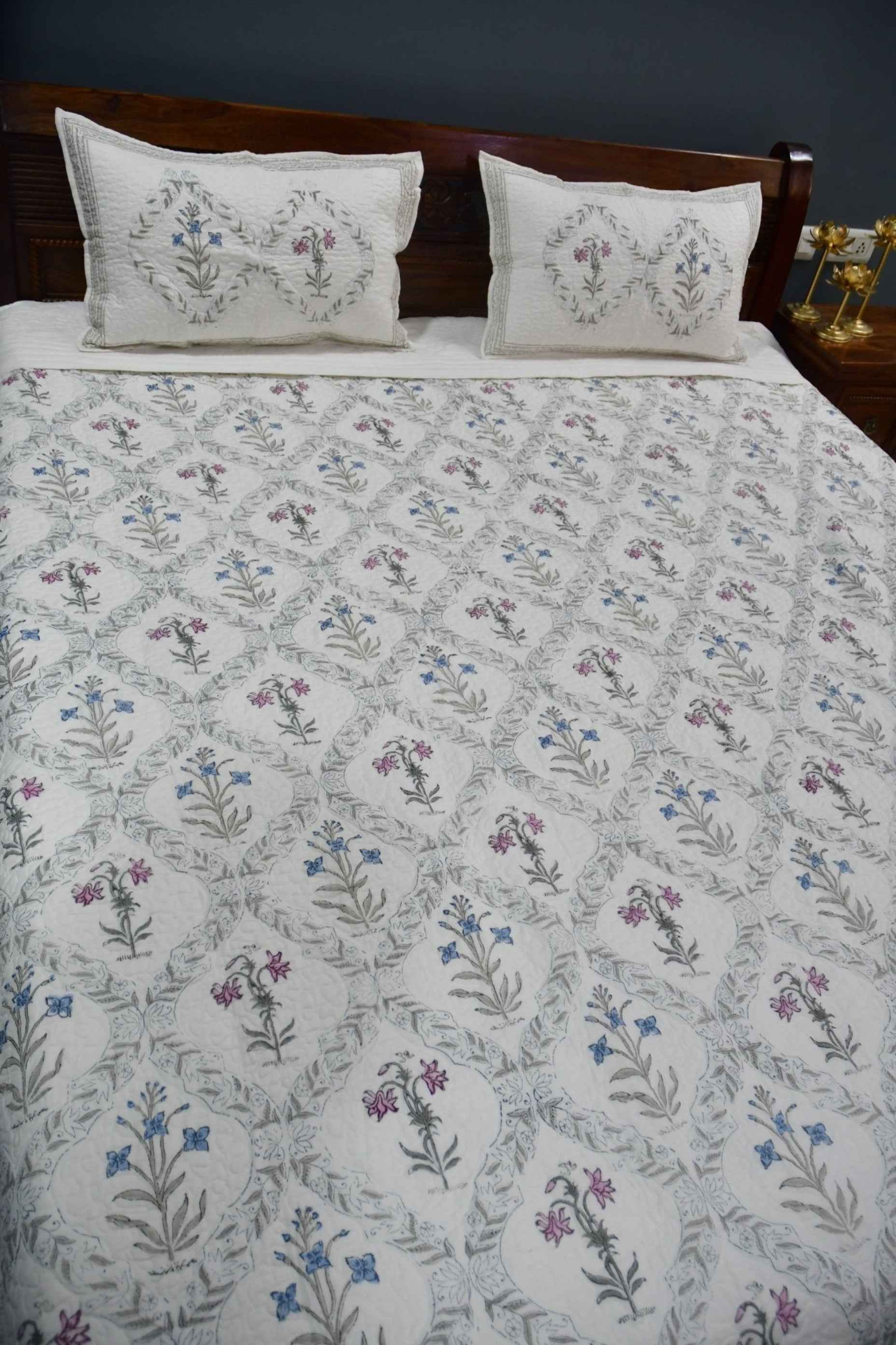 Classic Mughal Jaal Quilted Handblock Bedcover