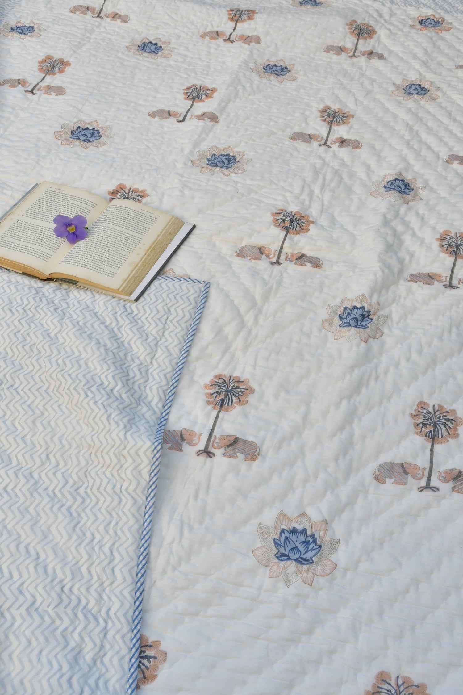 Blue Lotus Handblock Jaipuri Quilt : Luxurious comfort