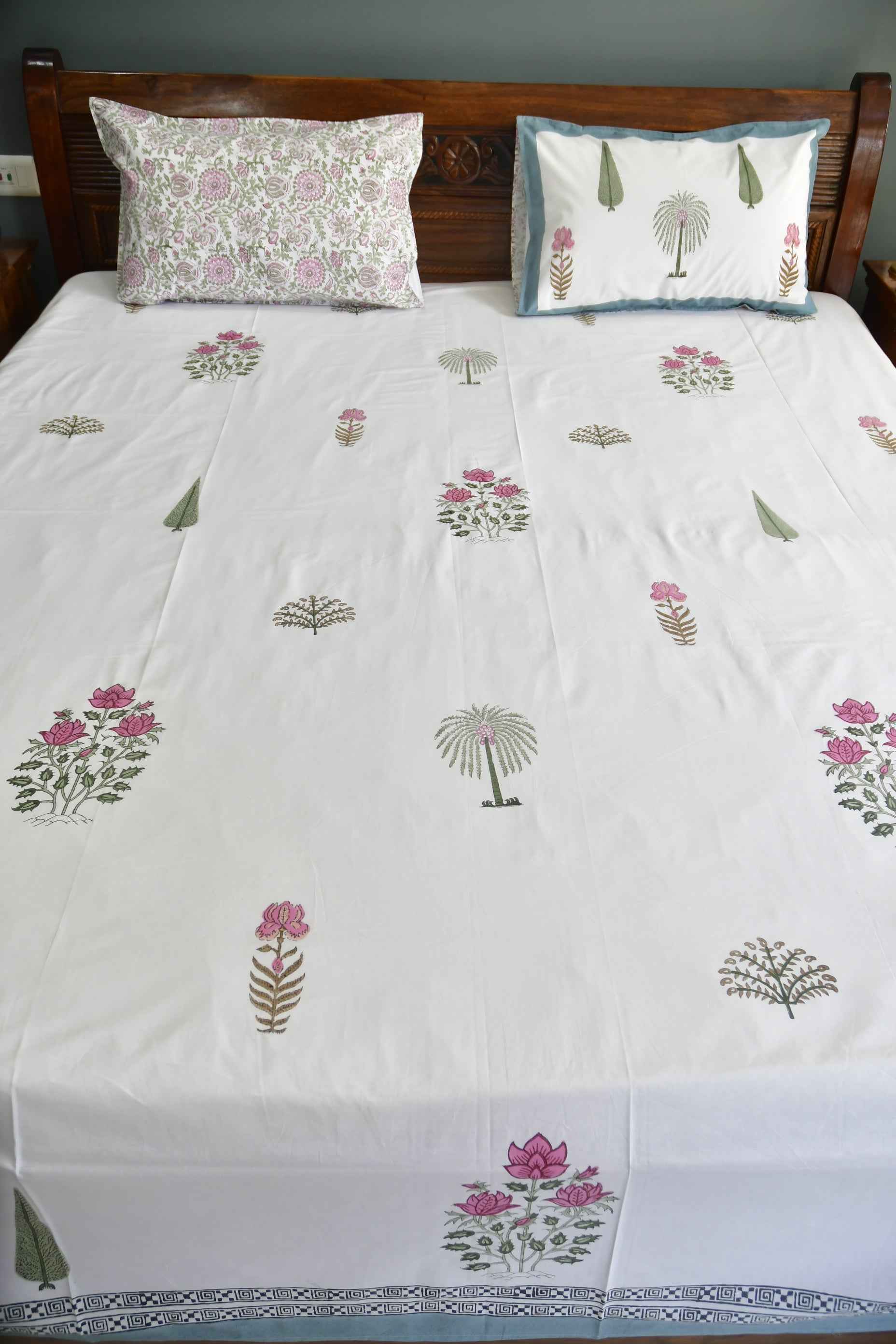 Floral Bliss Bedsheet: Jaipur Elegance, Soft Comfort