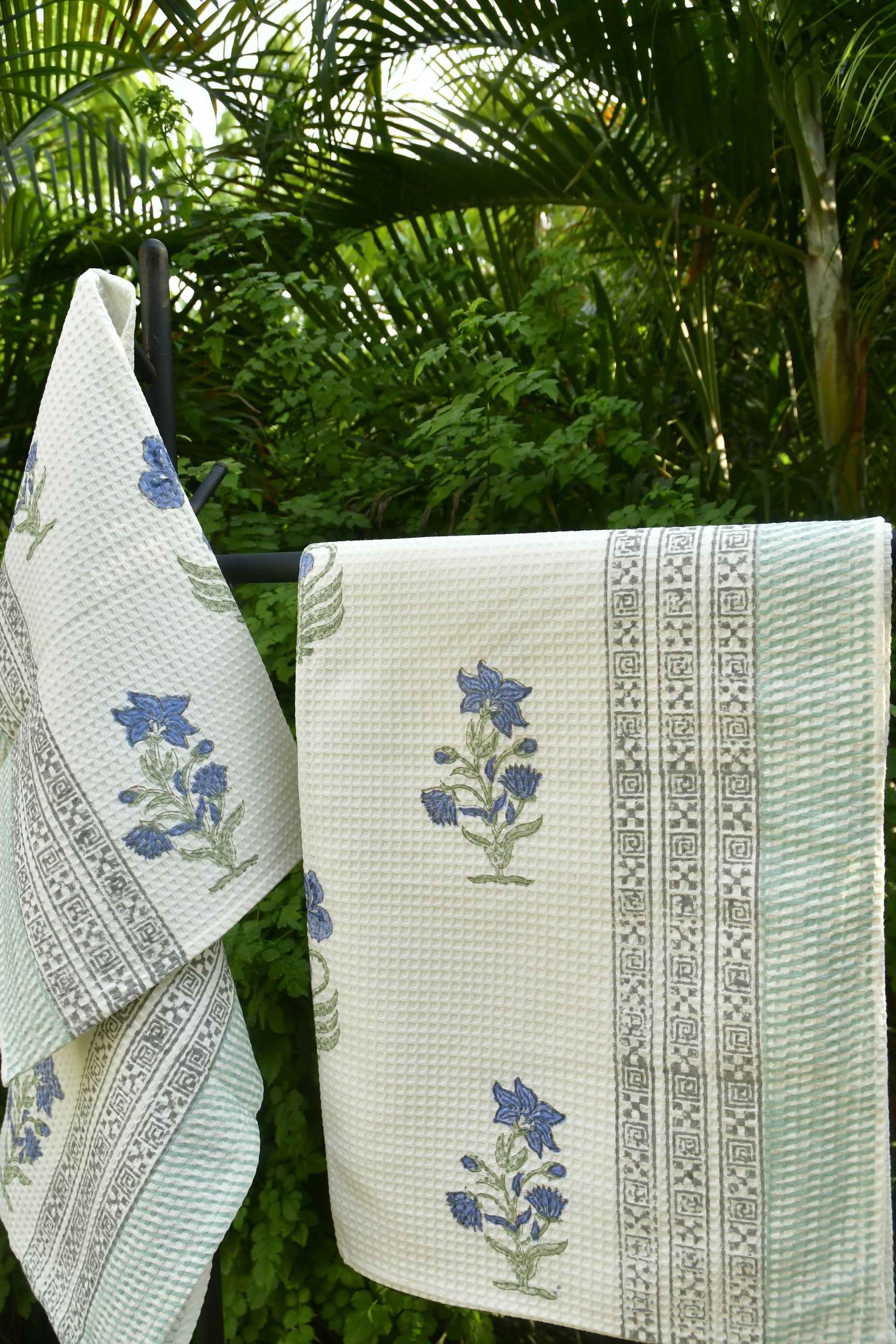 Blue Lily Bath & Hand Towel Set