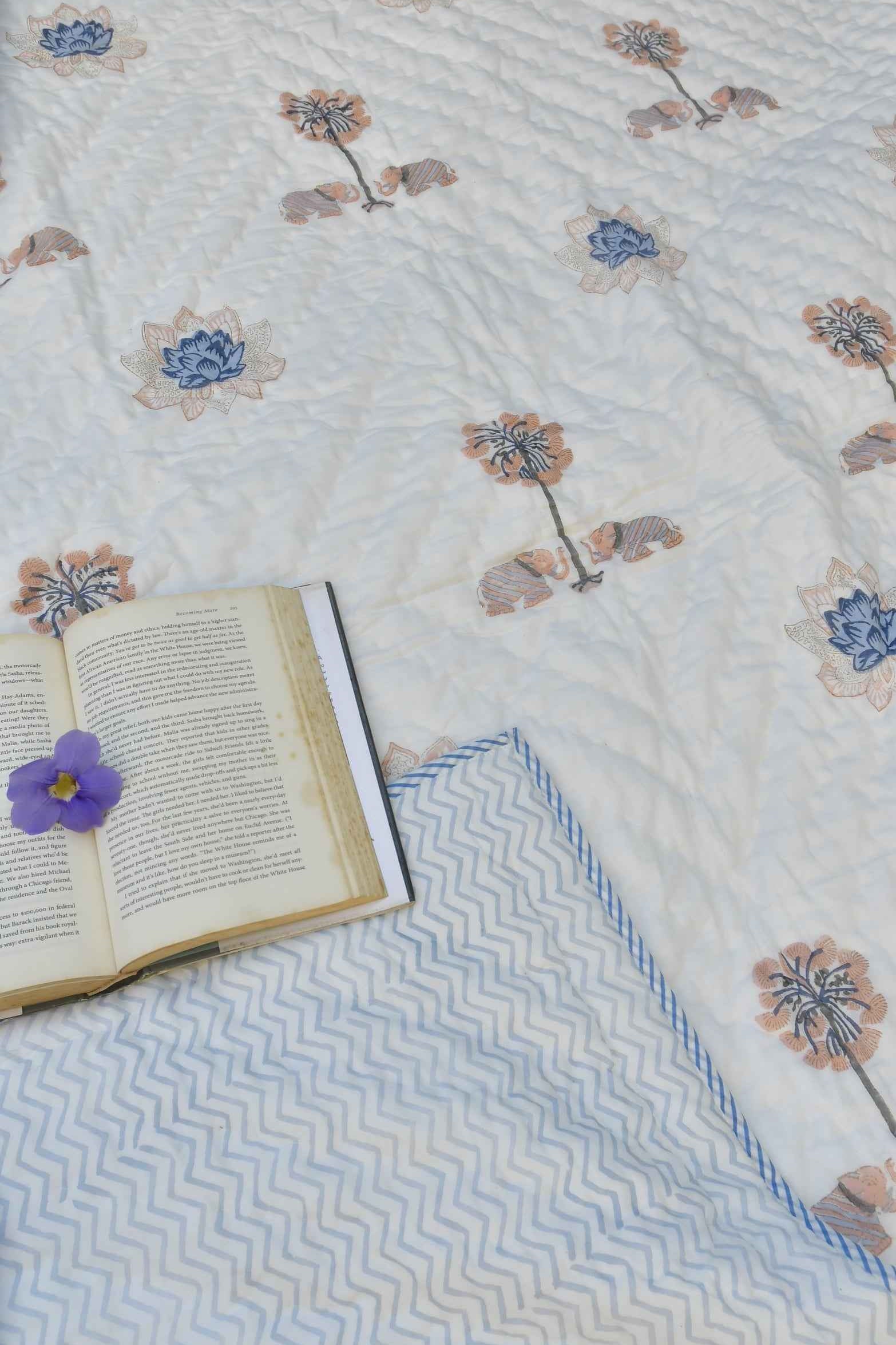 Blue Lotus Handblock Jaipuri Quilt : Luxurious comfort