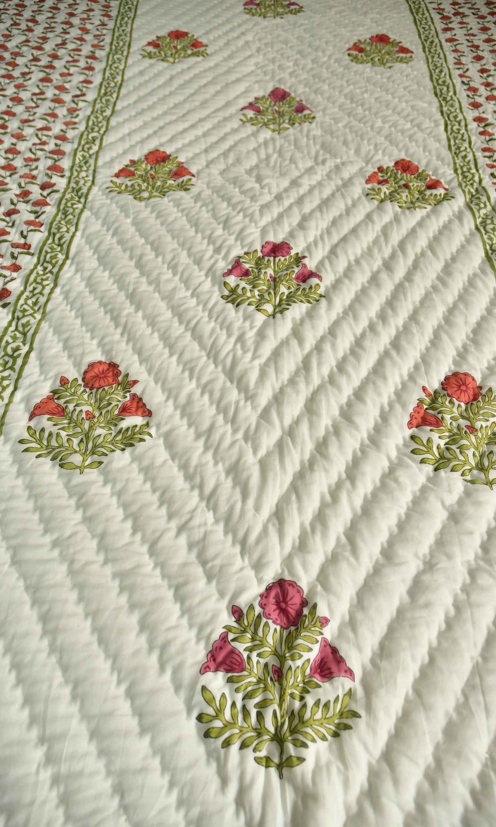 Khoobsurat Floral Mul Mul Handblock Cotton Quilt