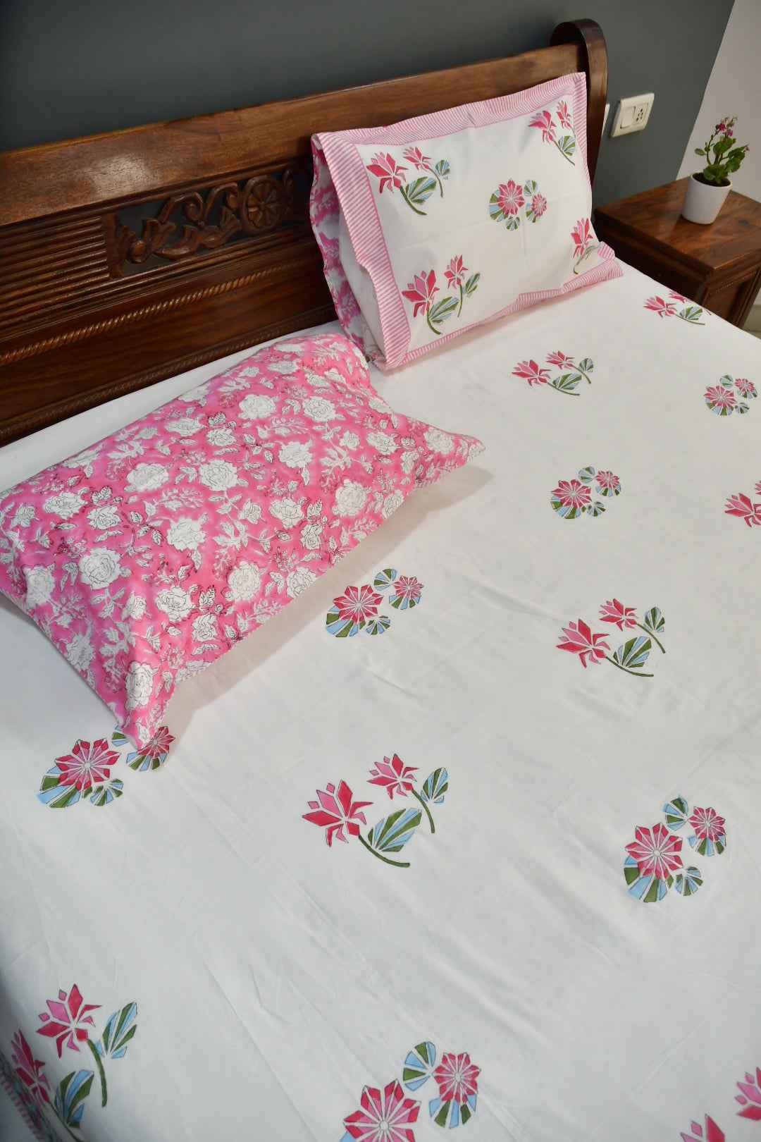 Pink Lotus Handblock Cotton Handblock Bedsheet