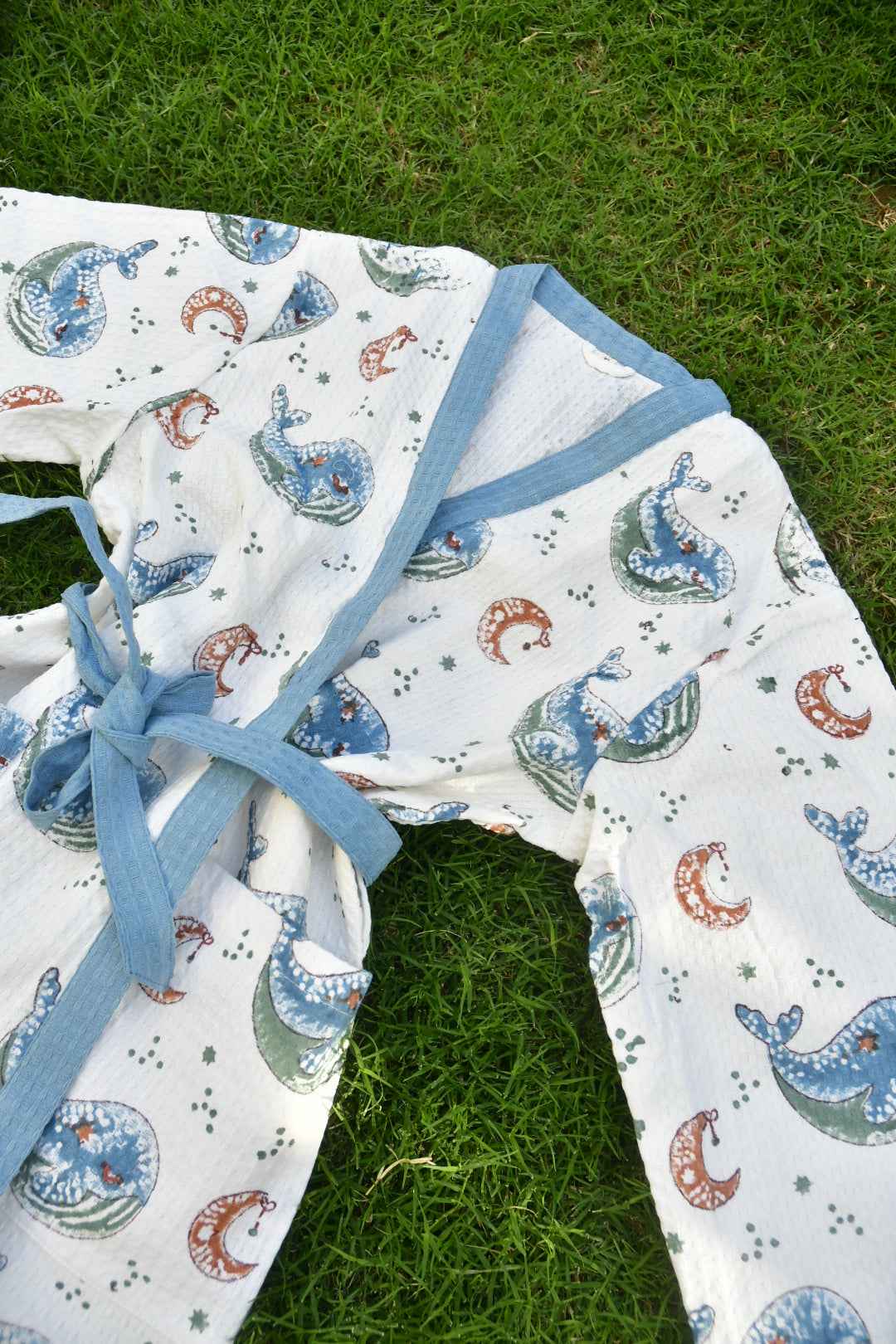 Kids HandBlock Premium Waffle Cotton Bathrobe Whale Pattern