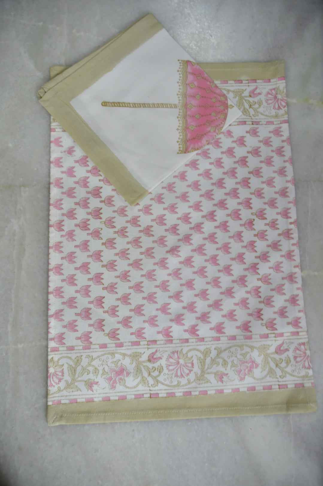 Pink Umbrella Table Mat Napkin Runner