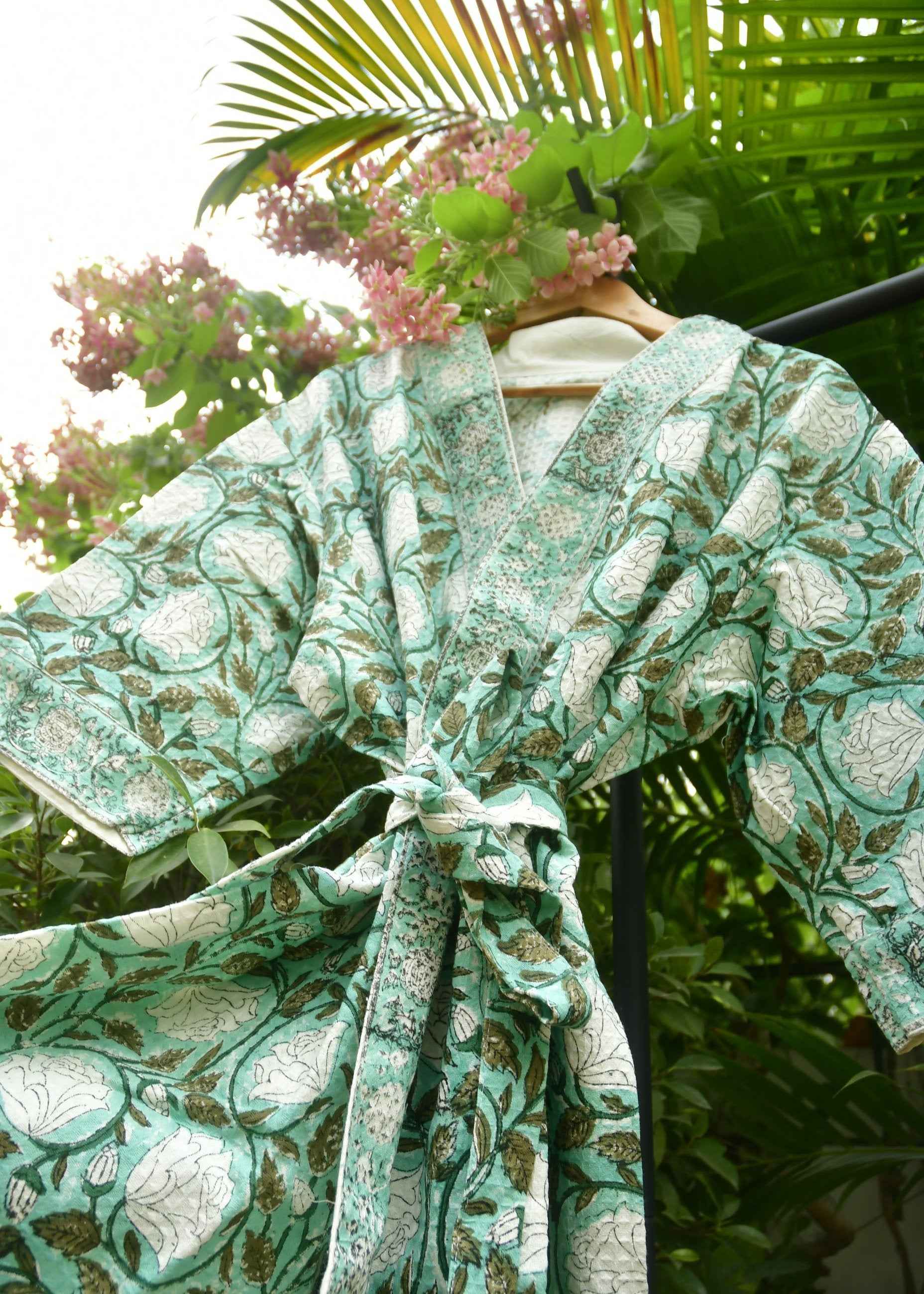 White Roses Waffle Robe: Classic Elegance for the Bath (India)