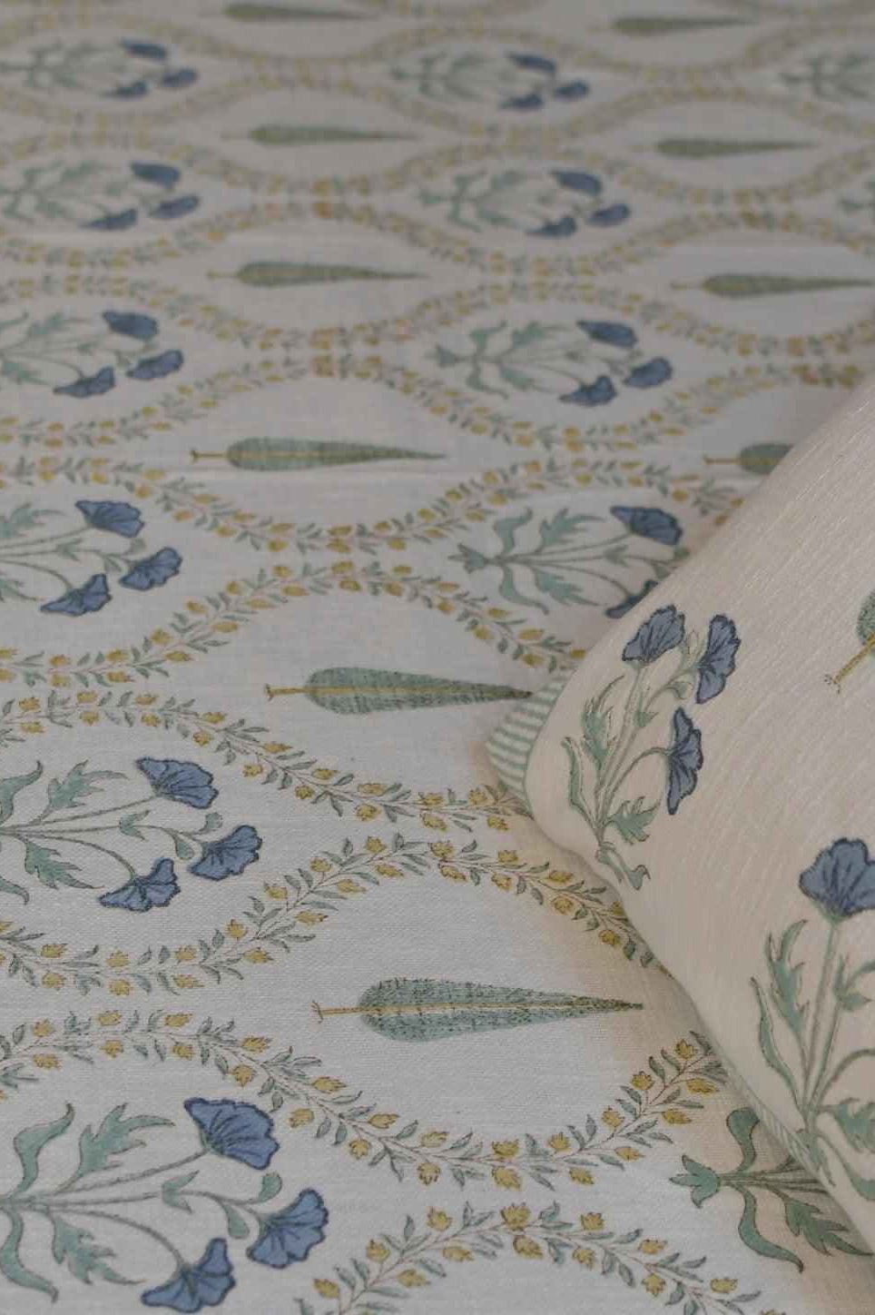 Cypress Mughal Jaal Handloom Bed Cover & Bedding Set