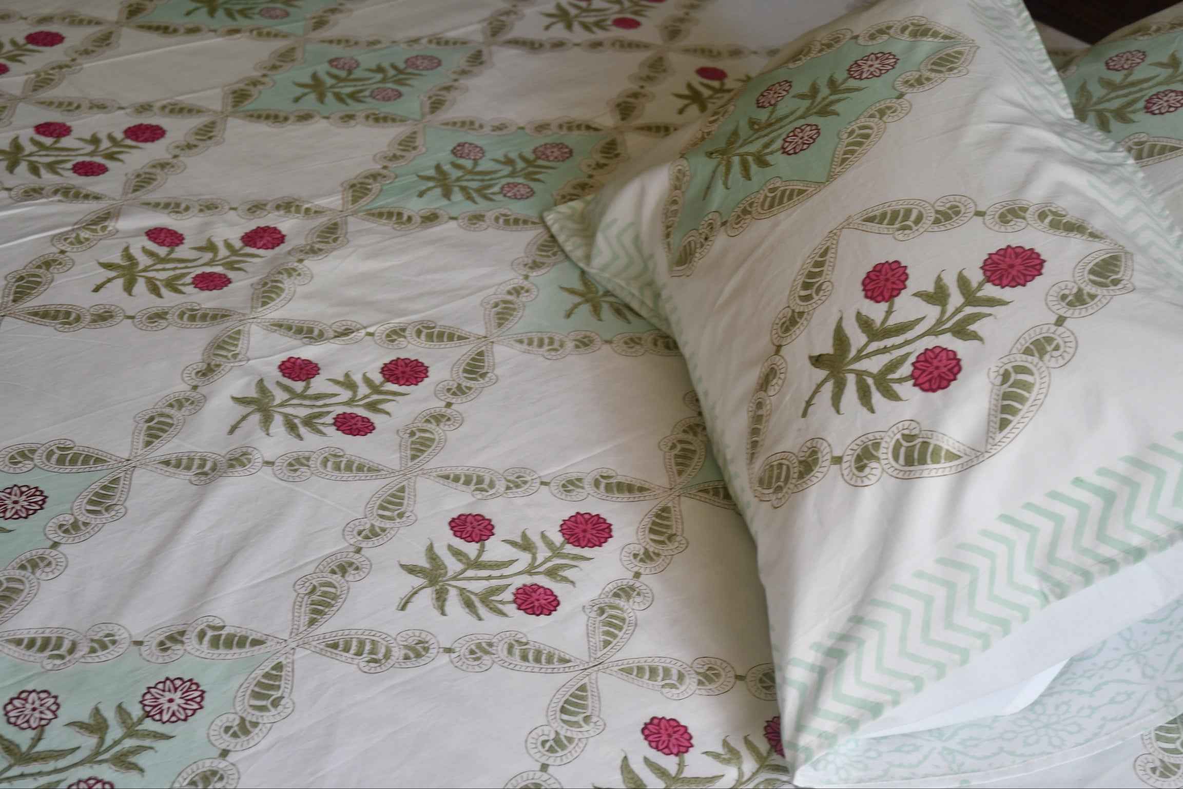 Sugandha jaal Bed sheet - Crafted for Lasting Beauty