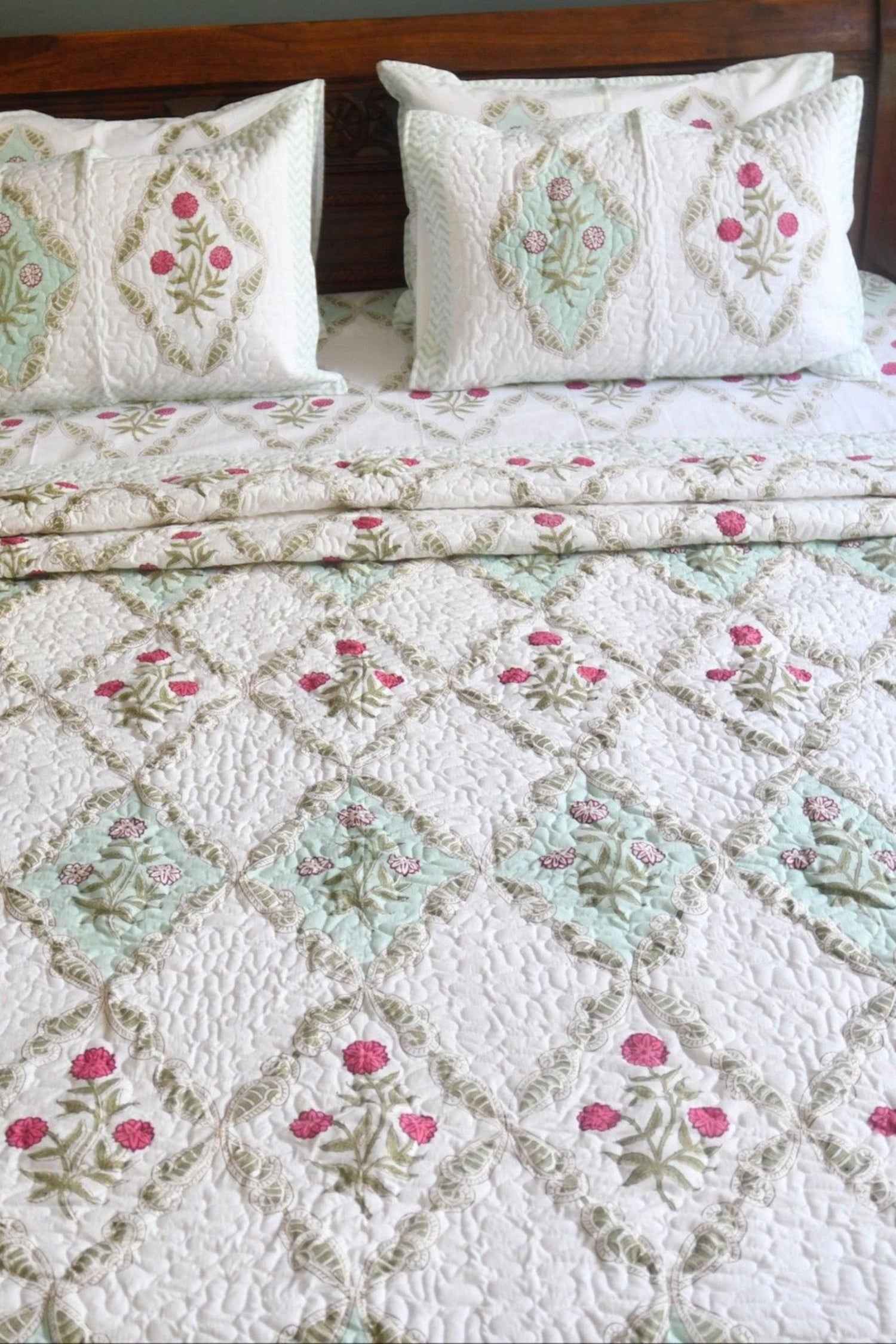 Sugandha Jaal Quilted Handblock Bedcover