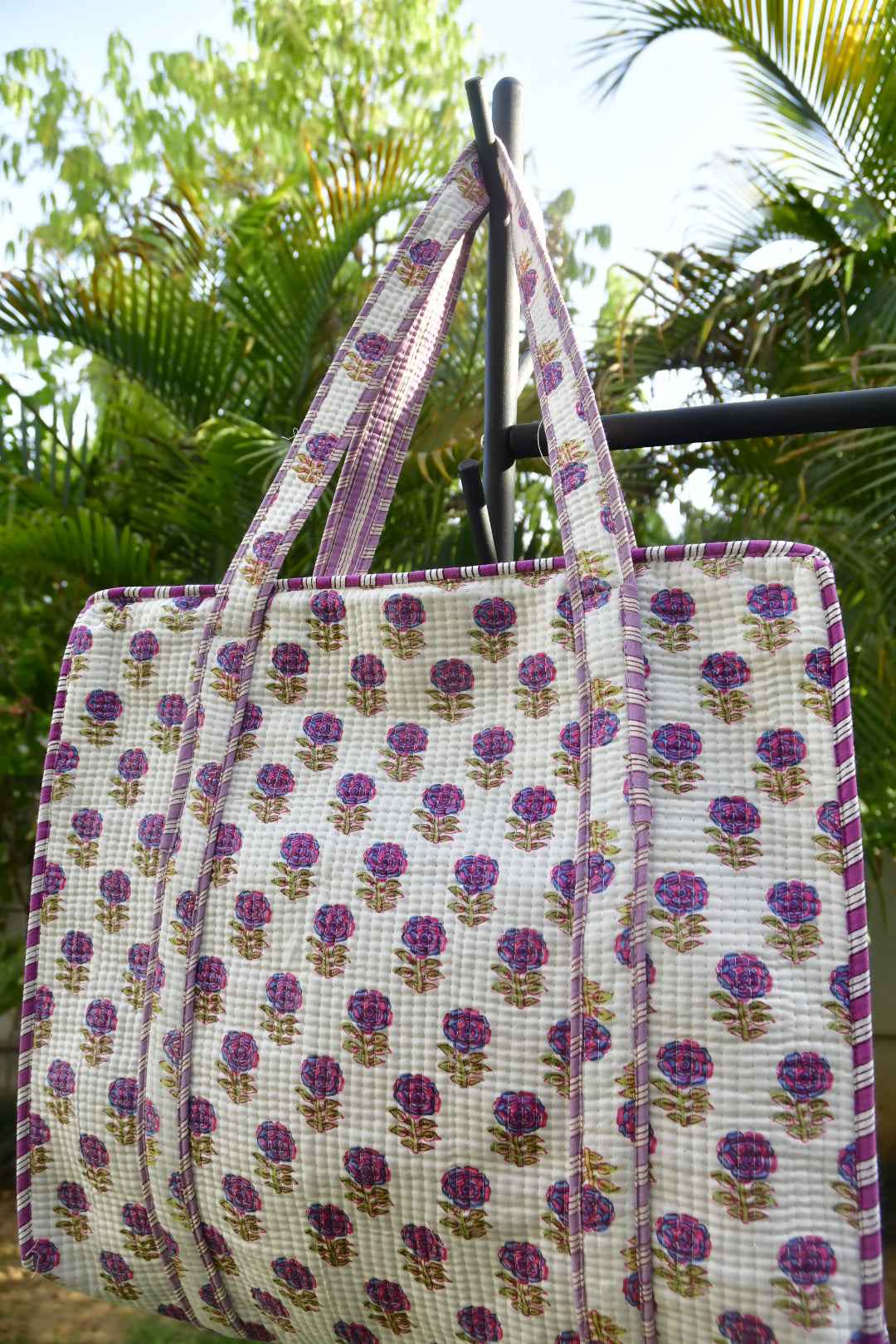 Lavender Buti Zipper Tote Bag: Hand-Blocked Beauty