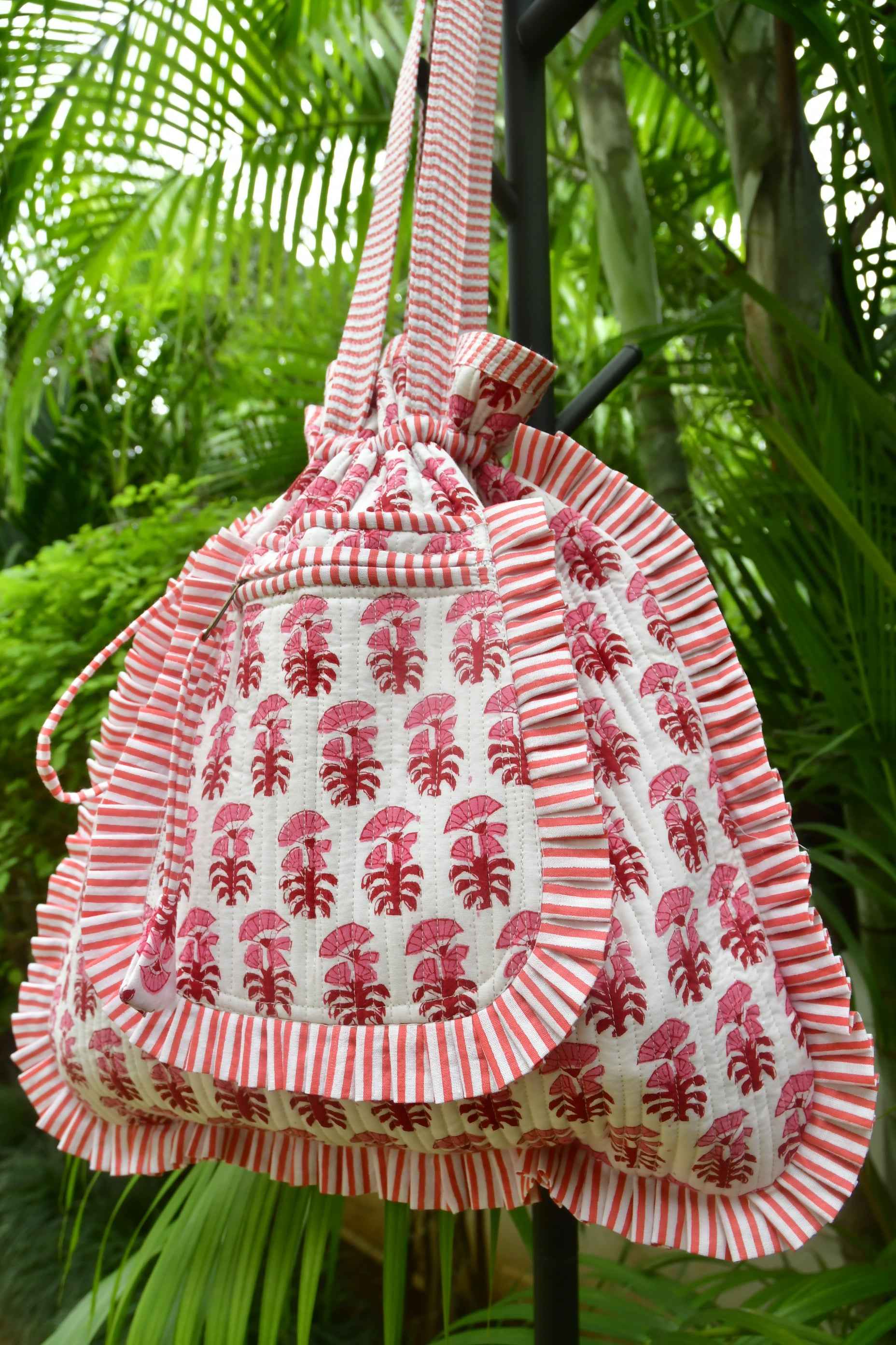 Red and White Potli Tote Bag : Eye catcher