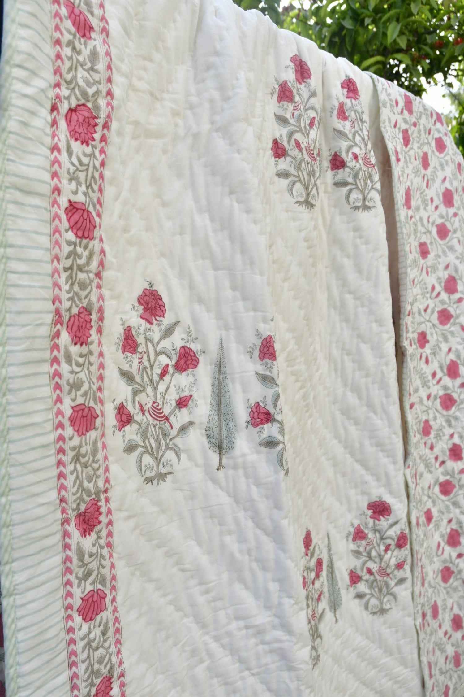 Lovely Pink Buta With Cypress Leaf Double Quilt