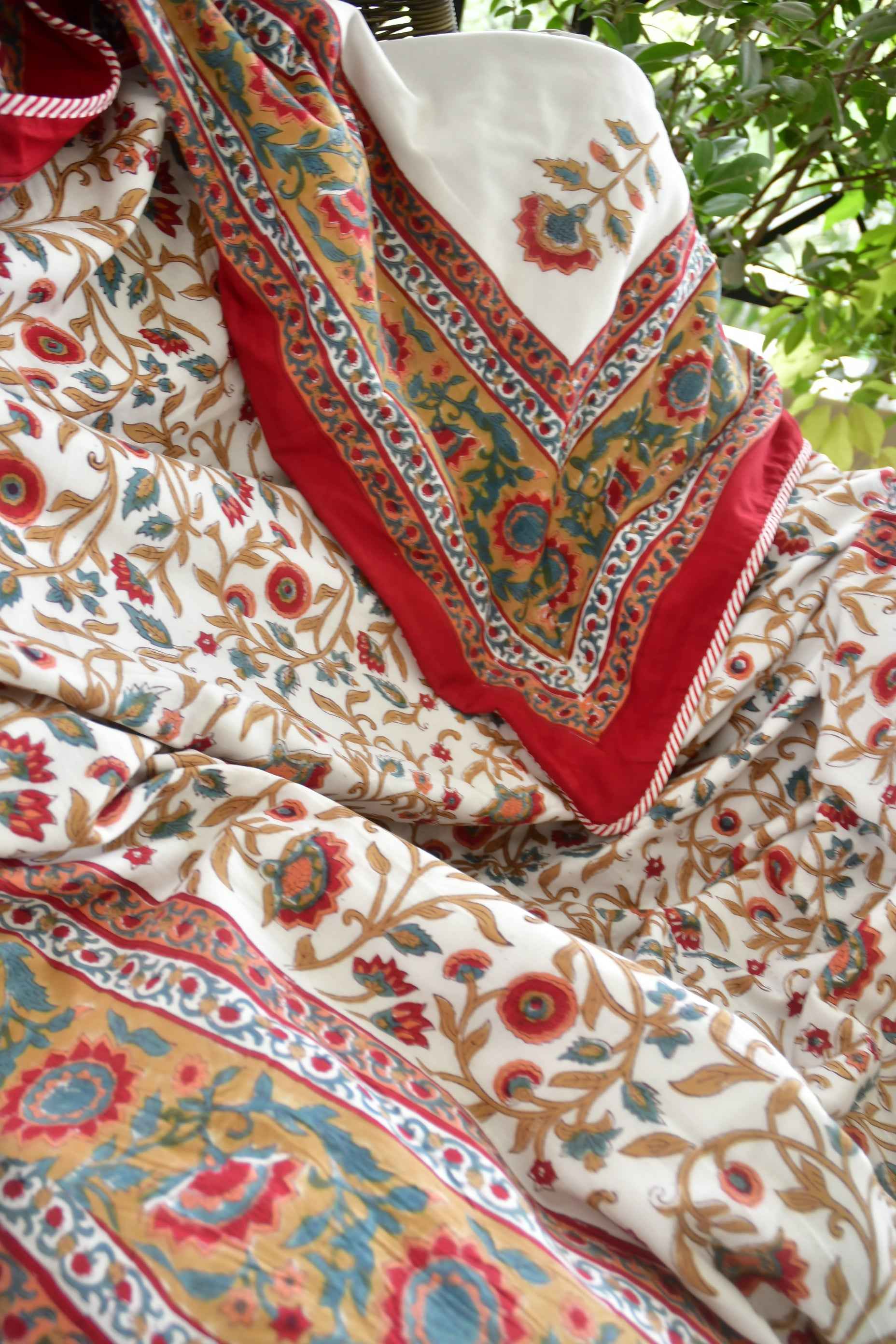 Premium Royal Jaal Buta Dohar : Double design