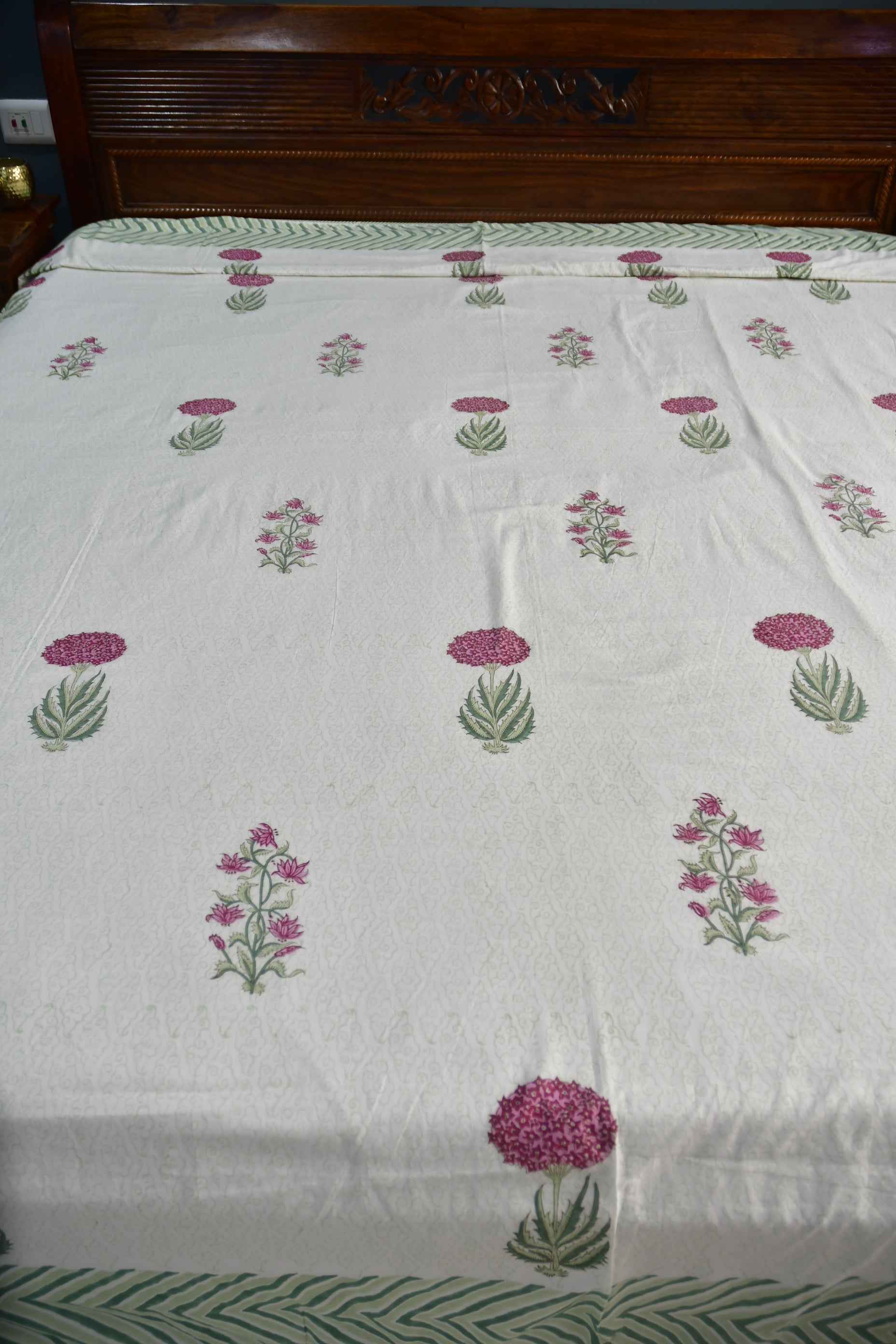 Premium Serene Pink Green Dohar : Indulge in Tranquility