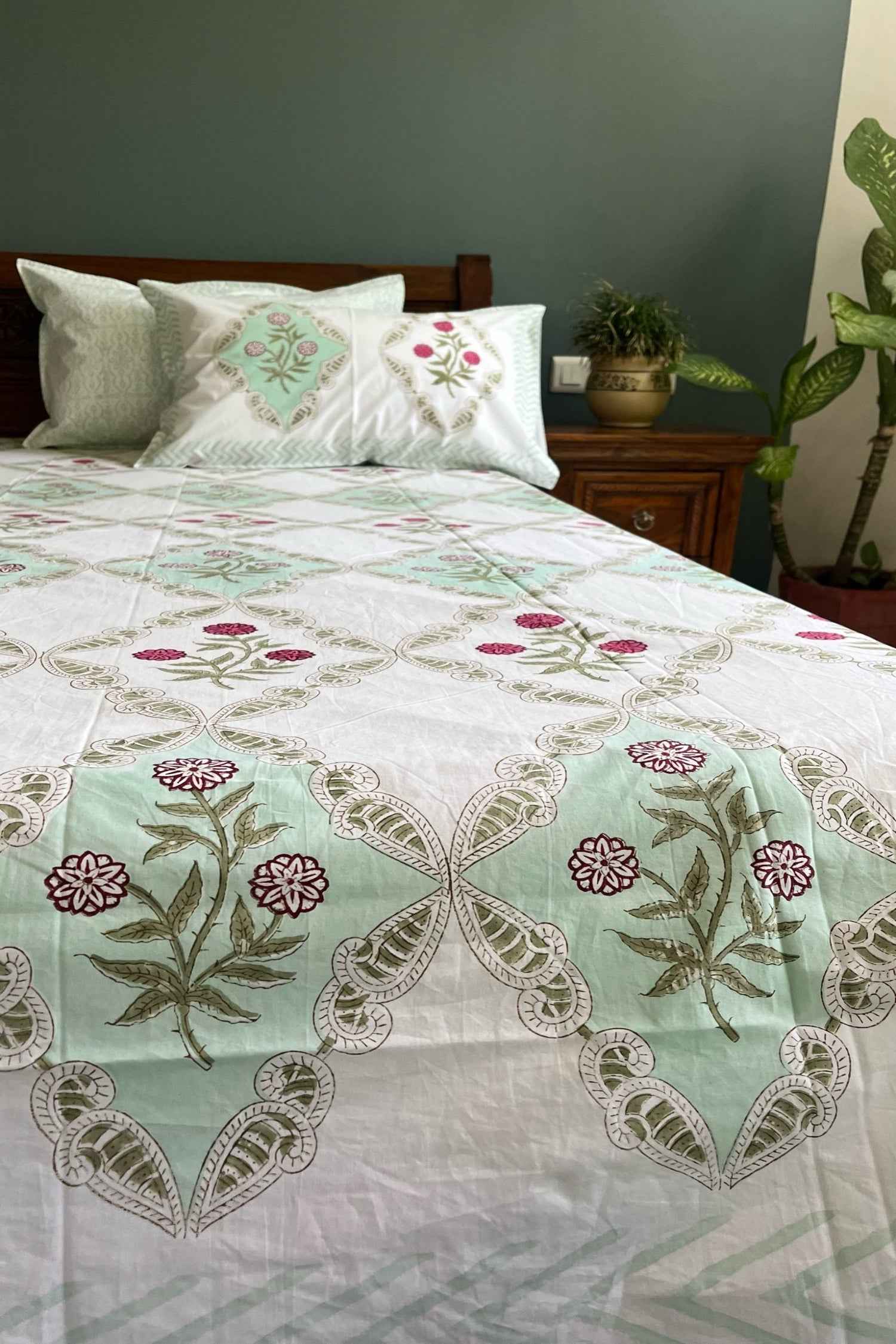 Sugandha jaal Bed sheet - Crafted for Lasting Beauty