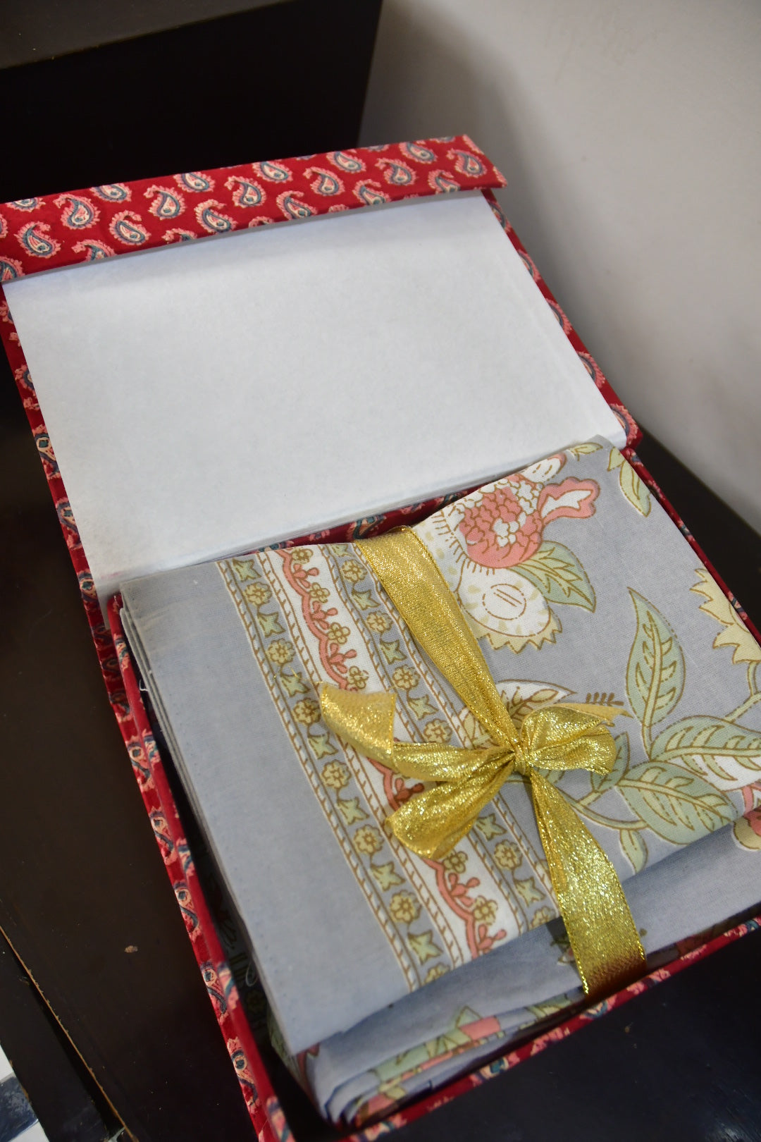 Cotton Bedsheet Gift Hampers