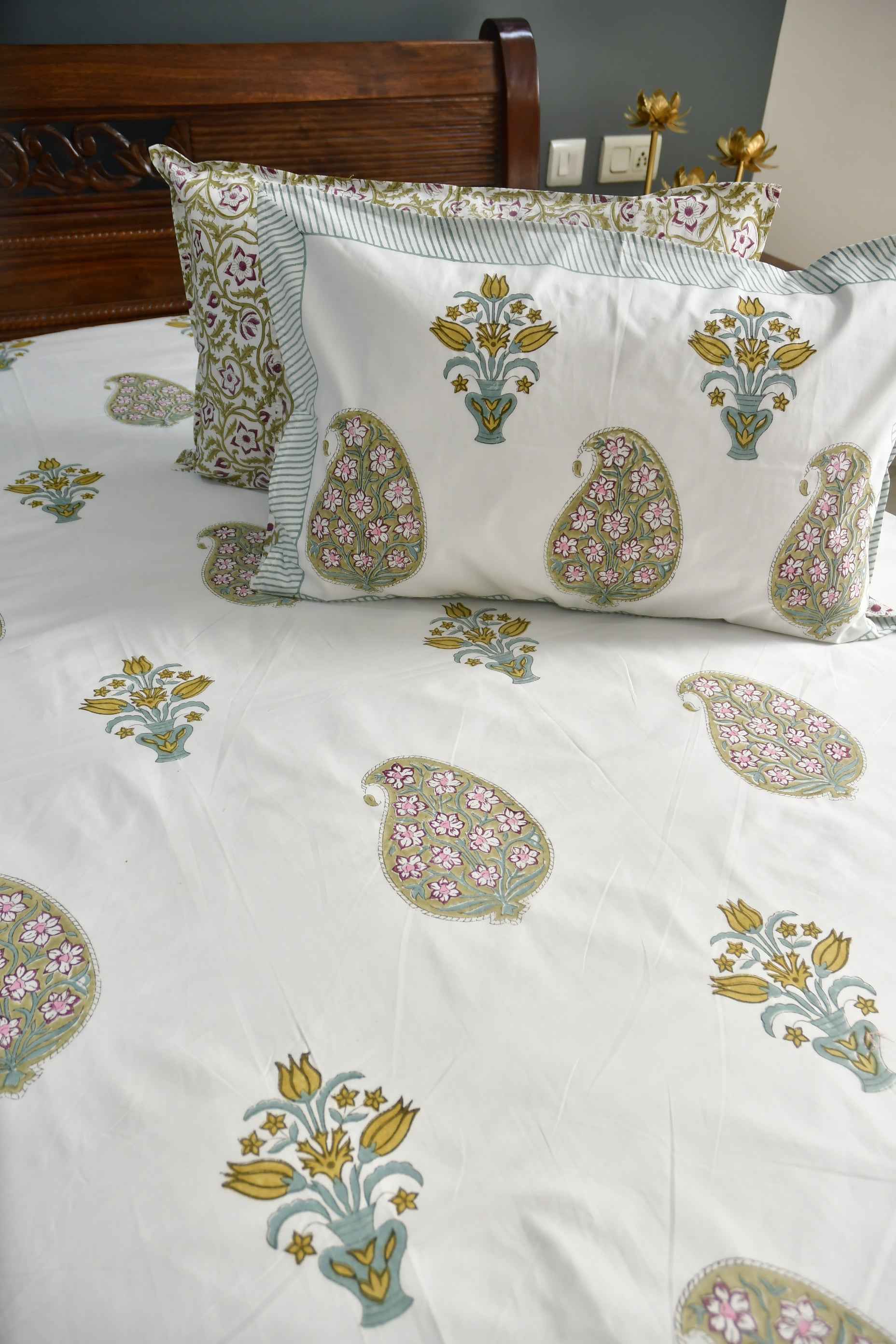 Royal Paisley Bedsheet | Hand-Blocked Design