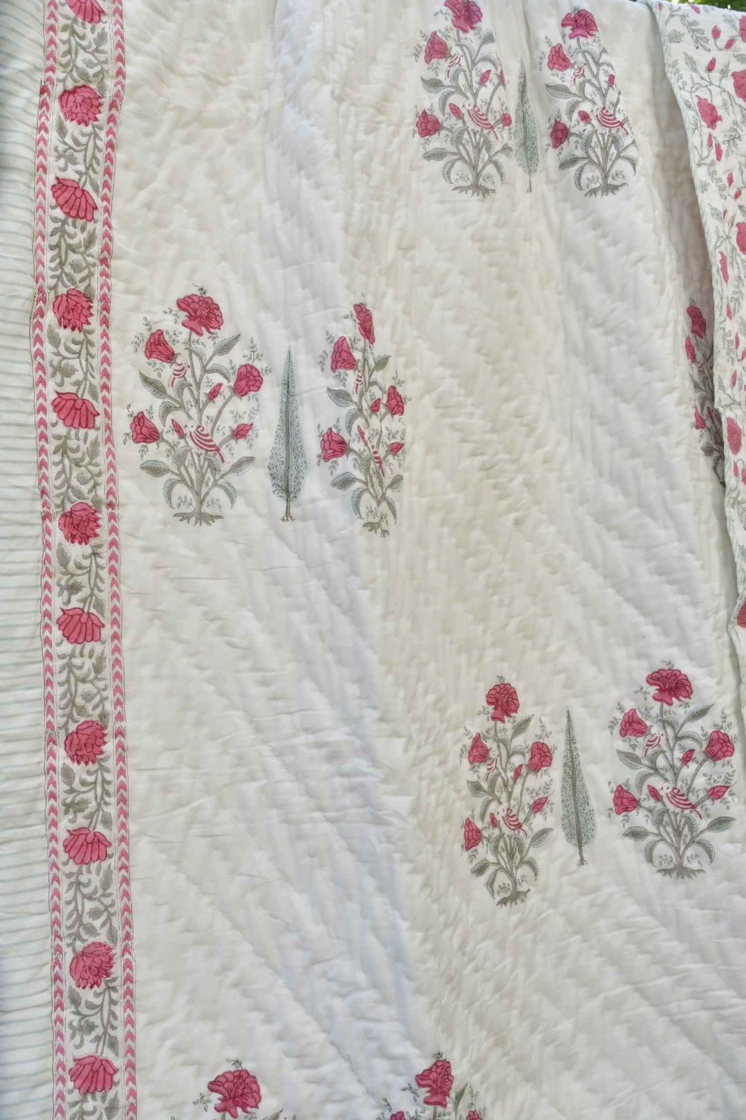 Lovely Pink Buta With Cypress Leaf Double Quilt