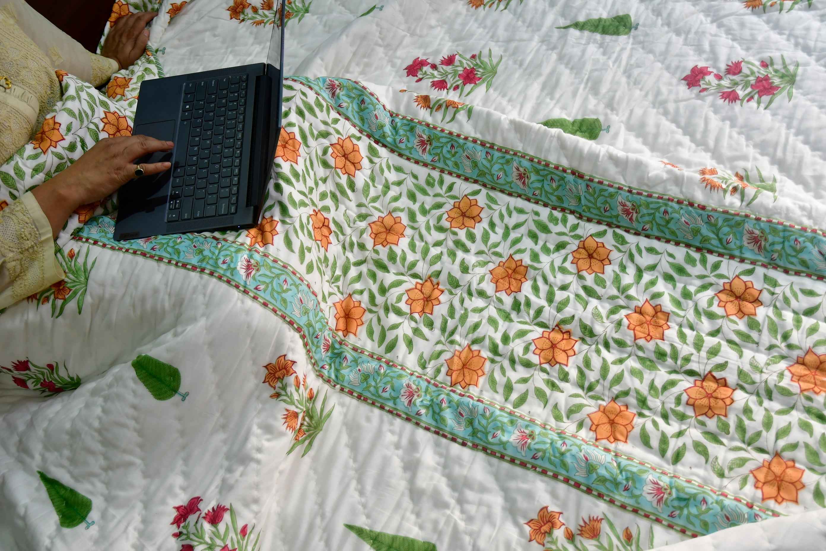 Kesari Baag Quilt, Jaipur Print, Handcrafted