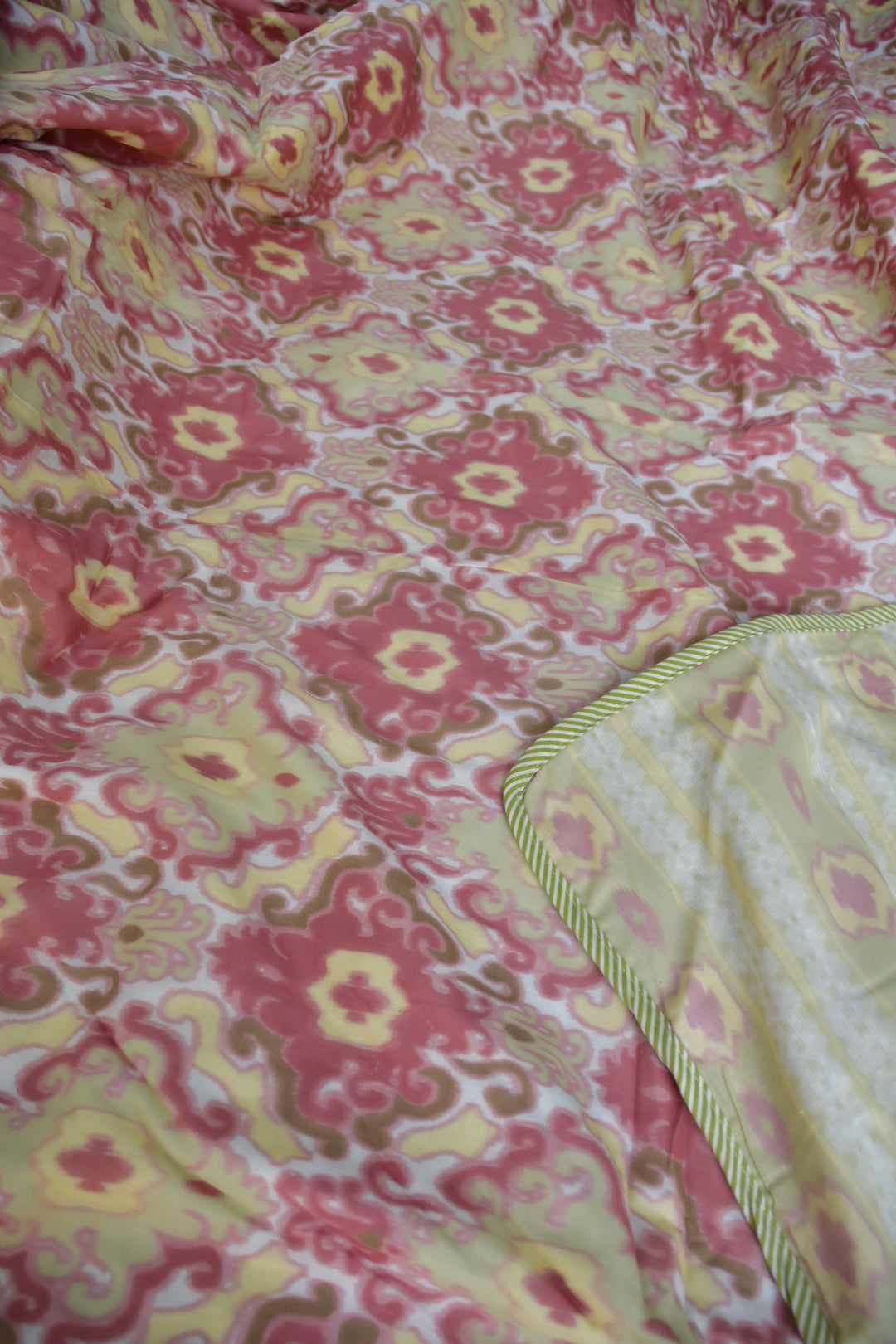 Pink ikkat reversible dohar 