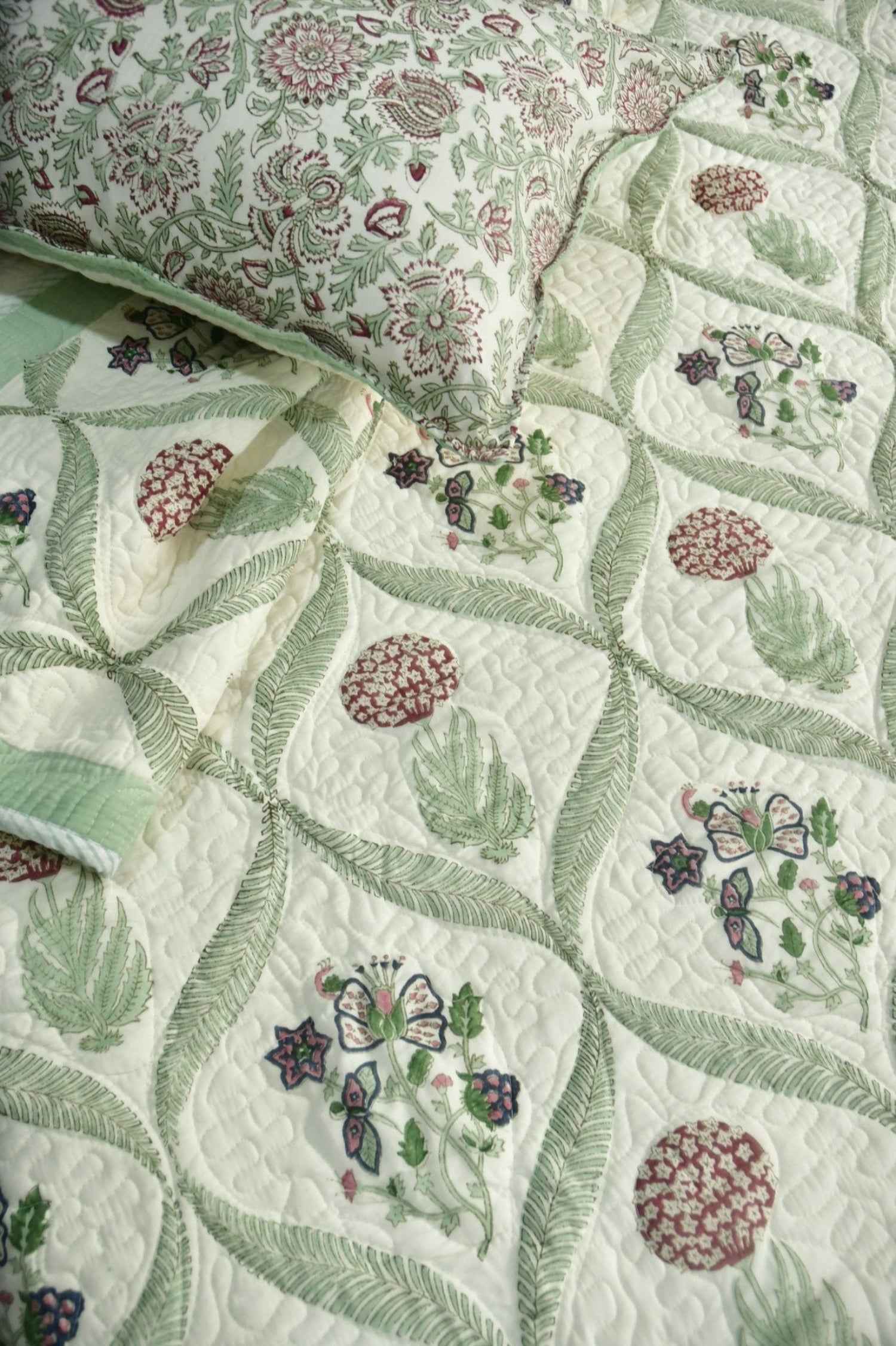 Butterfly & Floral Bedding set : Premium cotton