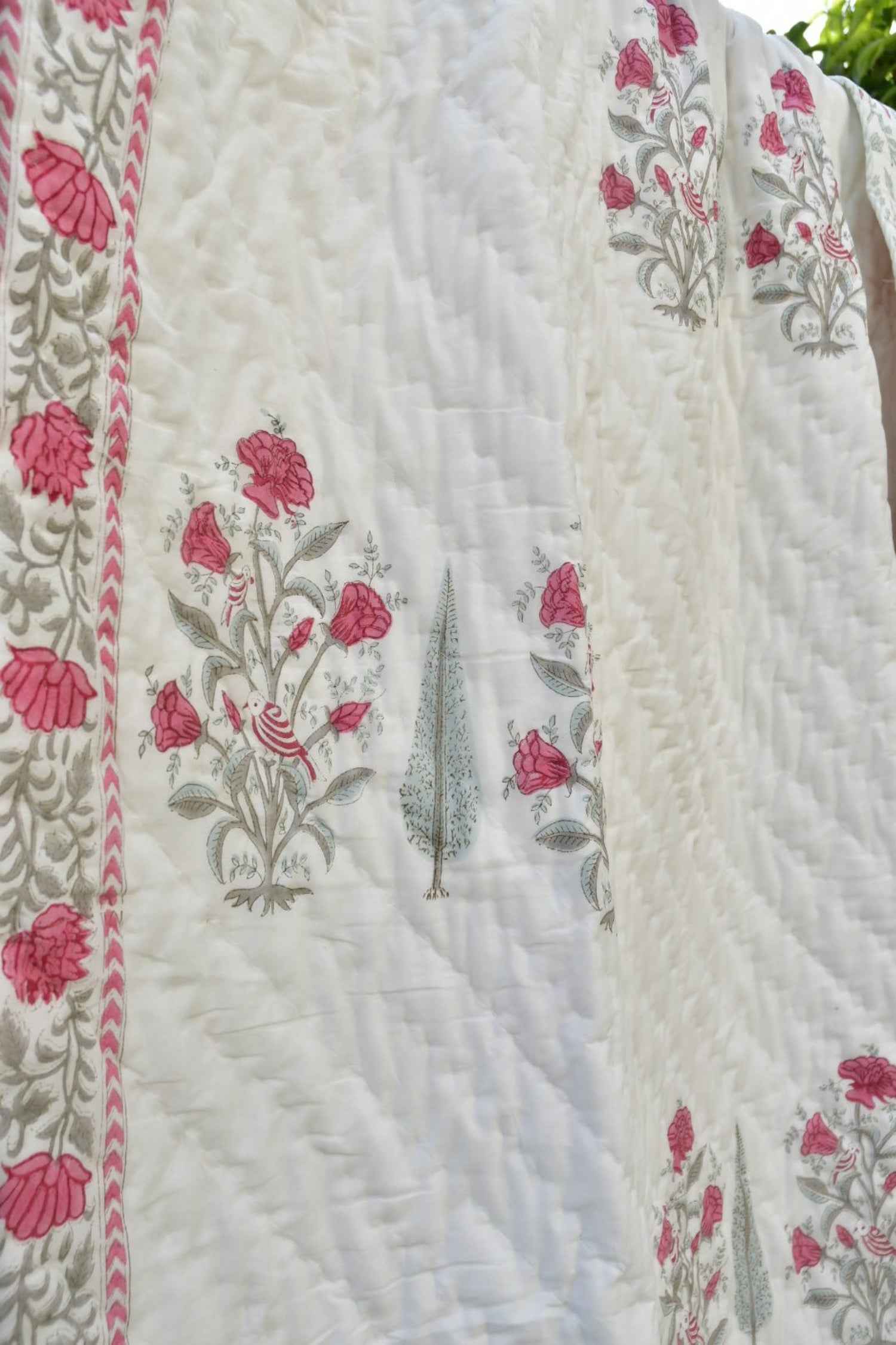 Lovely Pink Buta With Cypress Leaf Double Quilt