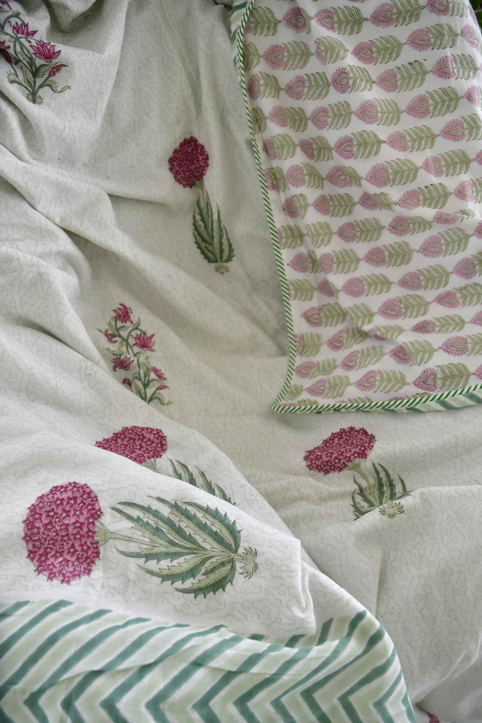 Premium Serene Pink Green Dohar : Indulge in Tranquility