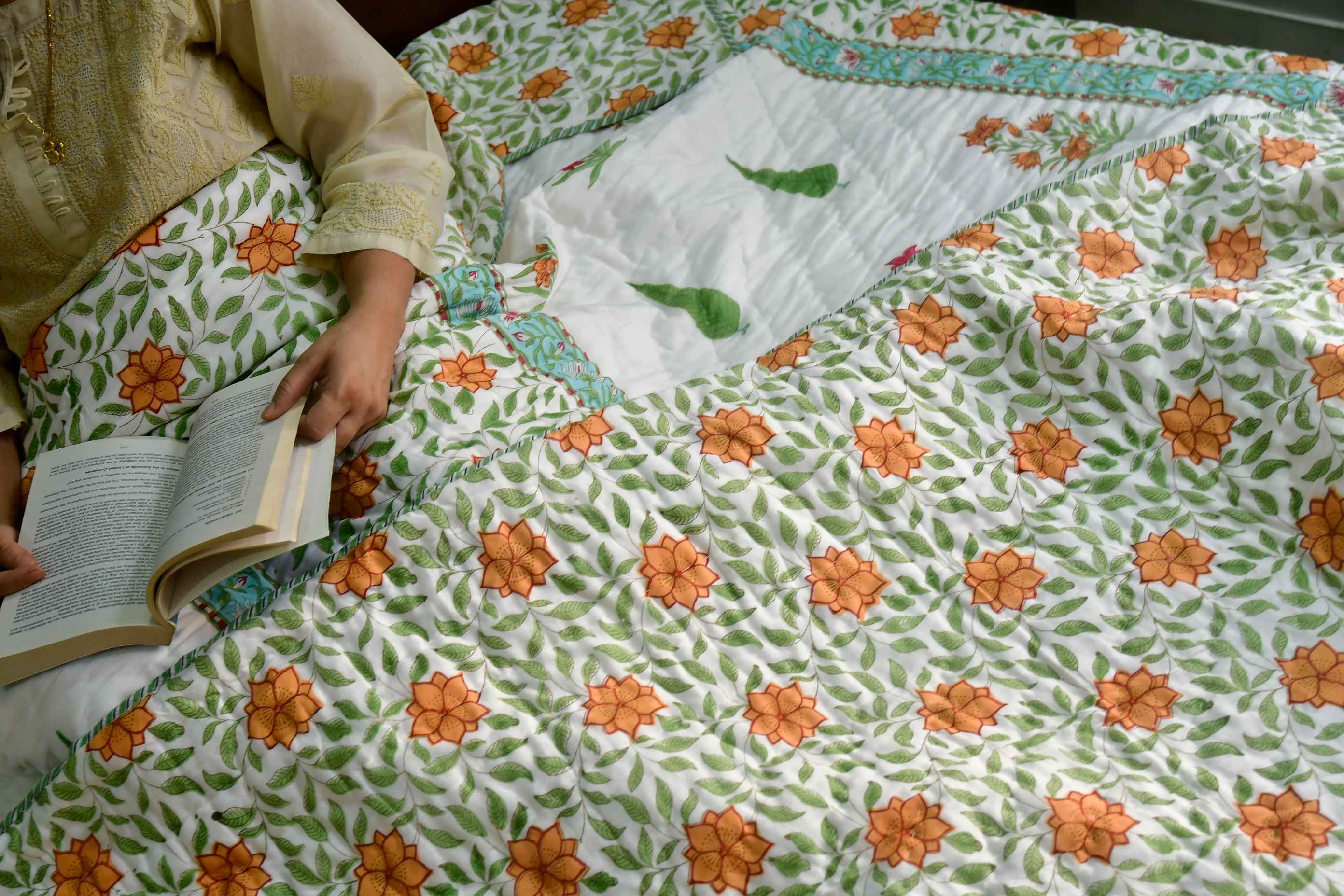 Kesari Baag Quilt, Jaipur Print, Handcrafted