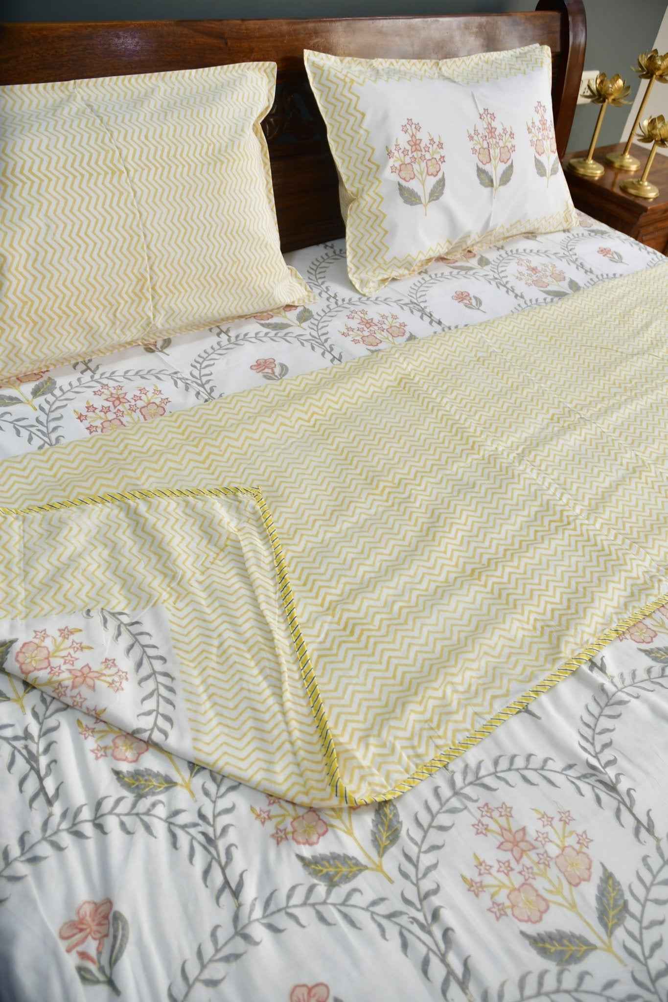 Basant Jaal Dohar Handblock Cotton Bedding set