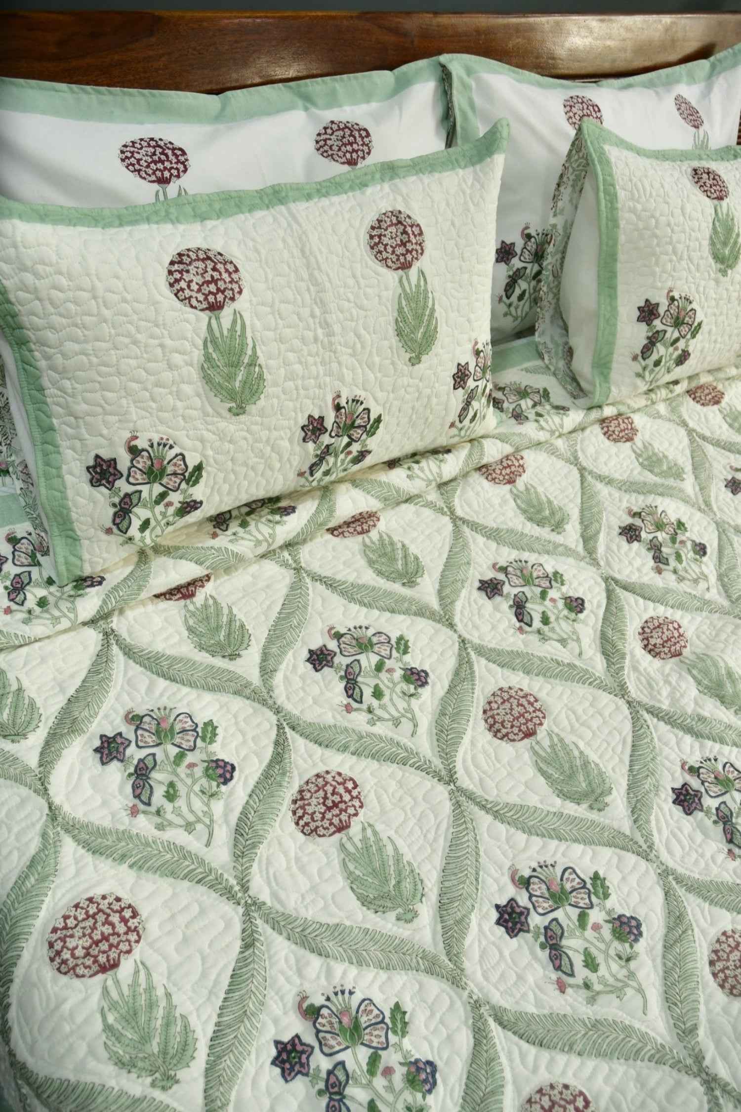 Butterfly & Floral Bedding set : Premium cotton
