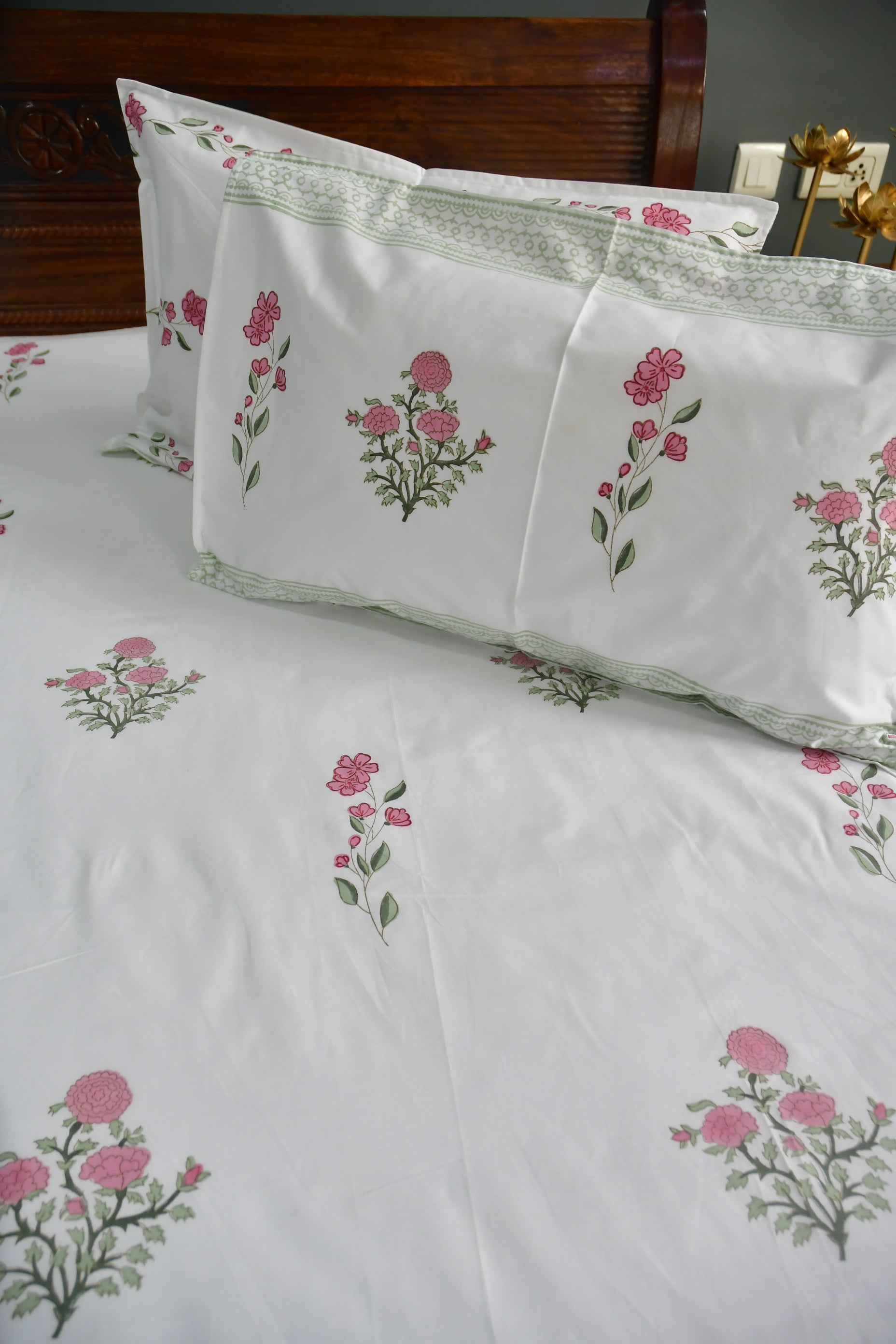 Pink Gulshan Cotton HandBlock Bedsheet