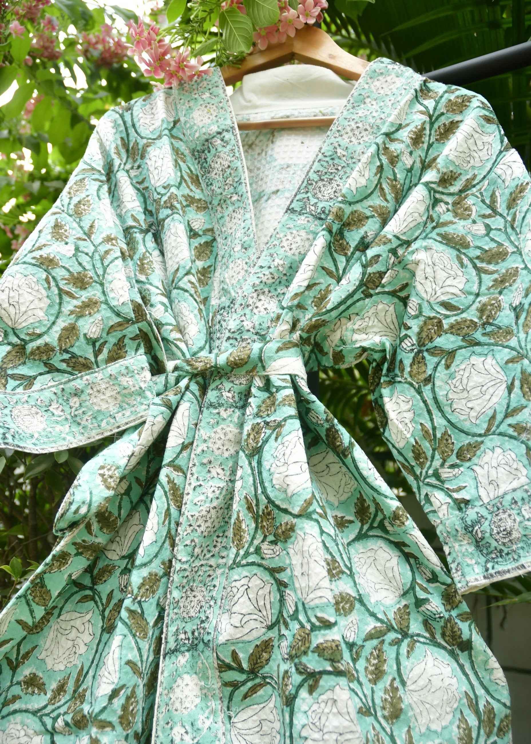 White Roses Waffle Robe: Classic Elegance for the Bath (India)
