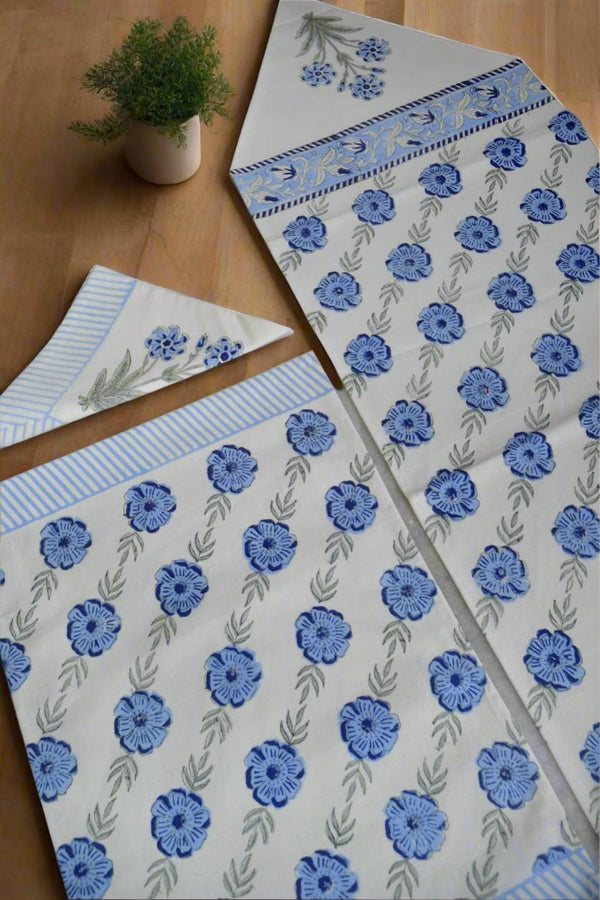 Blue flower mat
