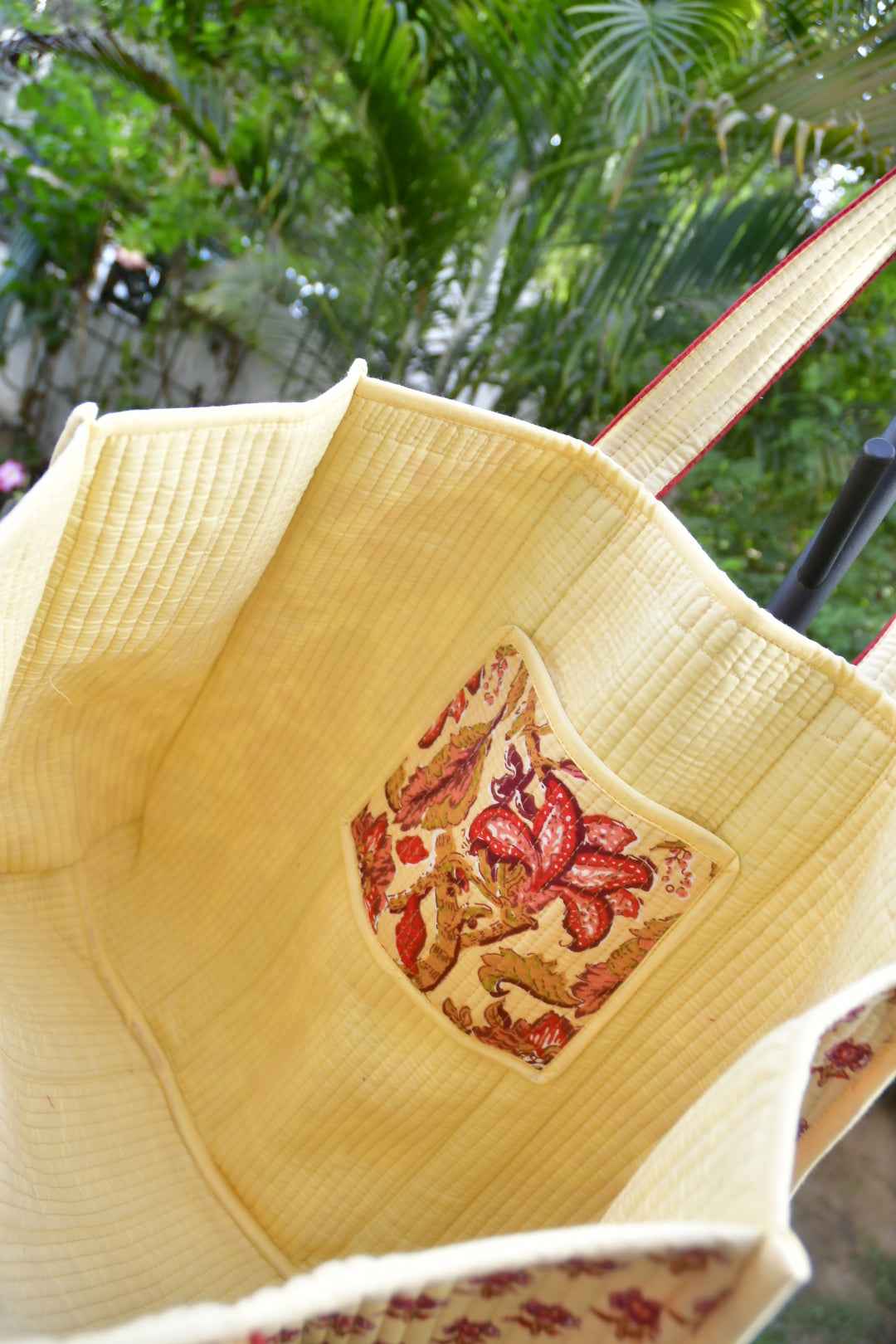 Premium  Cream Floral Tote Bag: Hand-Blocked Beauty