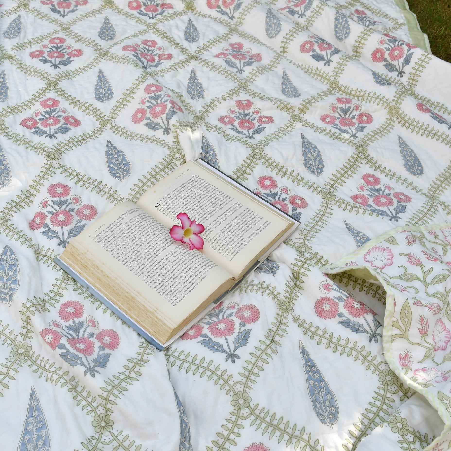 Pink City Floral Jaal Premium MulMul Cotton Quilt