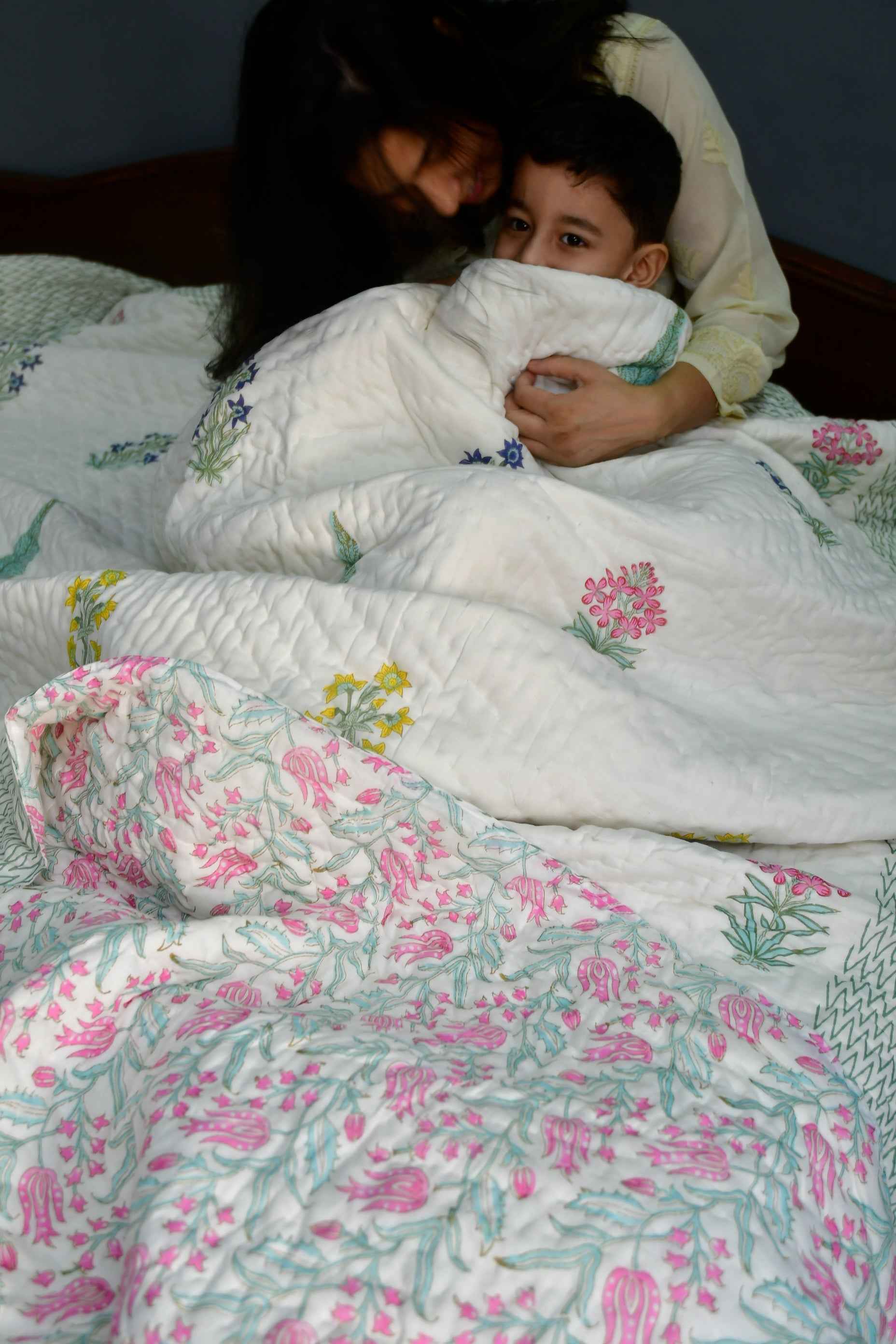 Classic Paanch Buta Quilt / Rajai : Premium Comfort