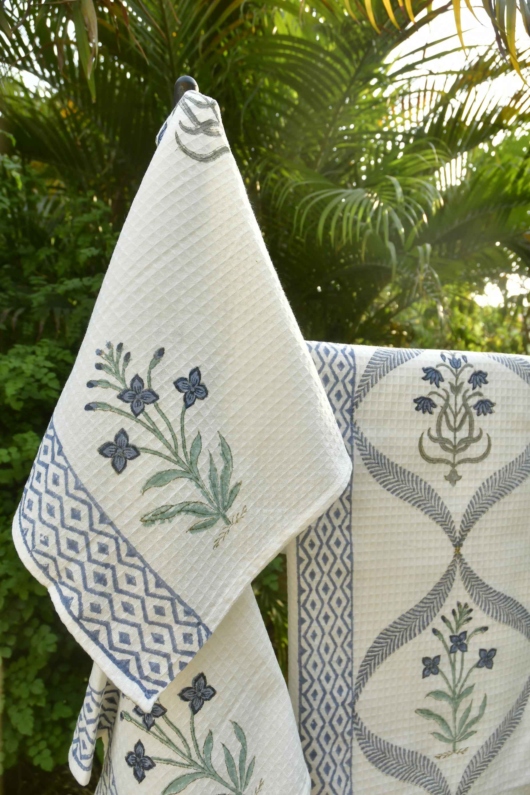 Blue Lily Jaal Bath & Hand Soft Towel