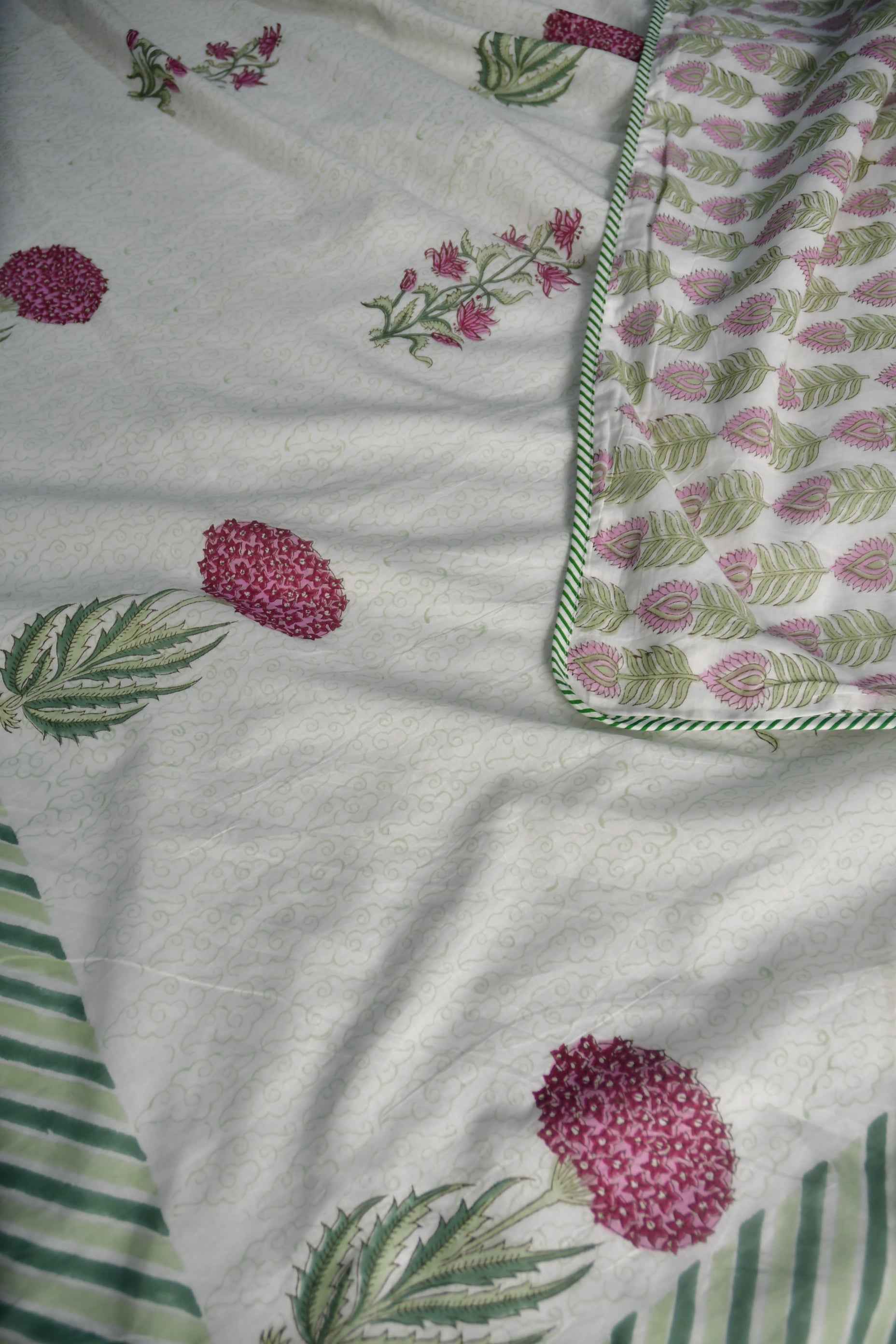 Premium Serene Pink Green Dohar : Indulge in Tranquility