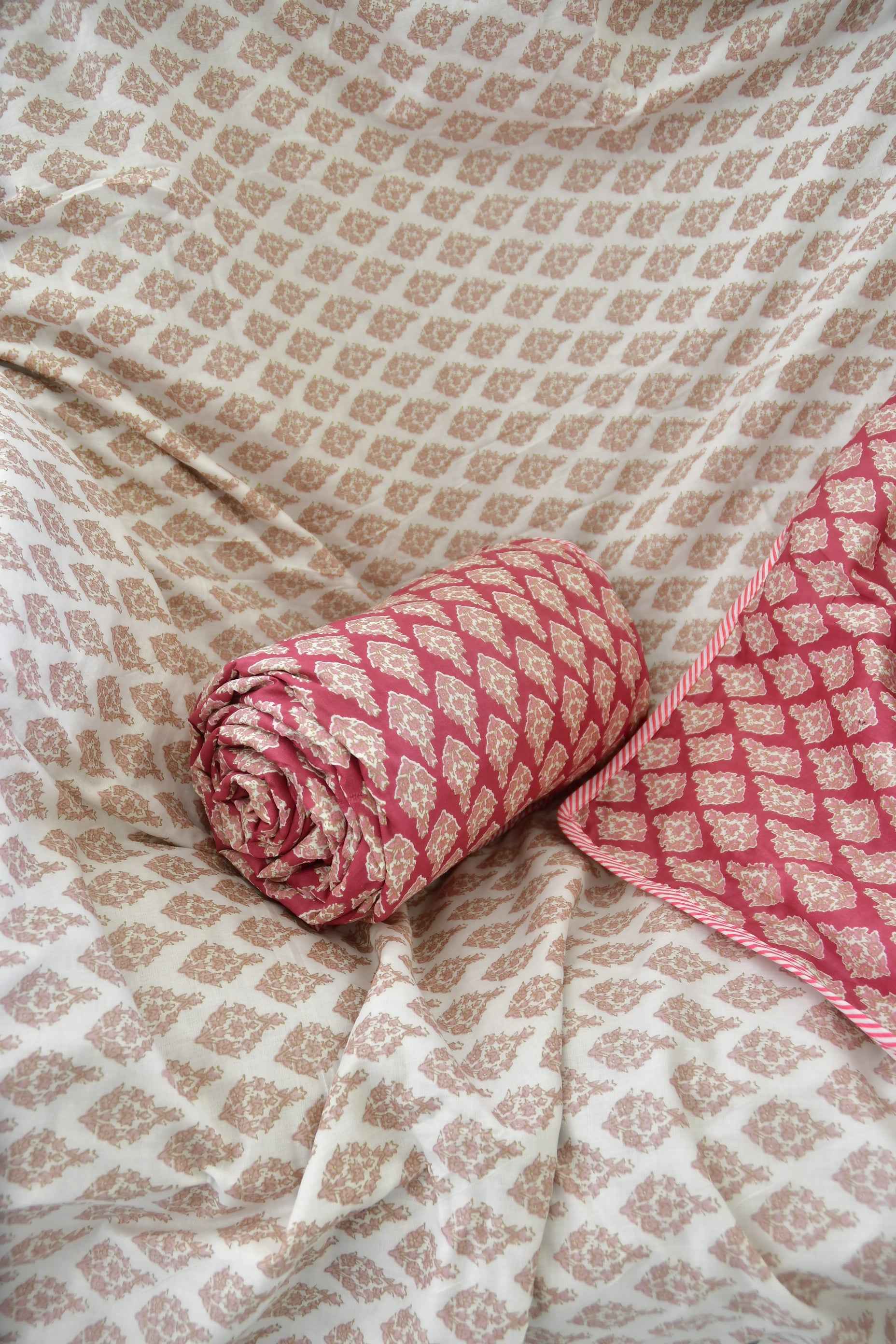 Elegant Ruby Pink Bagru Print Dohar | Handcrafted Comfort